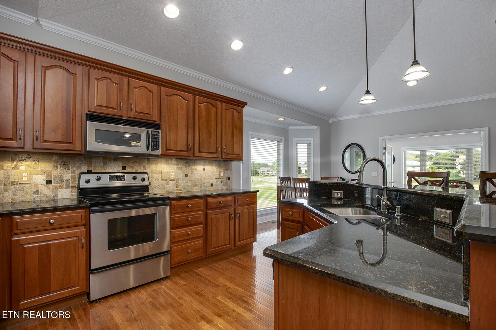424 Wewoka Circle Loudon TN 37774