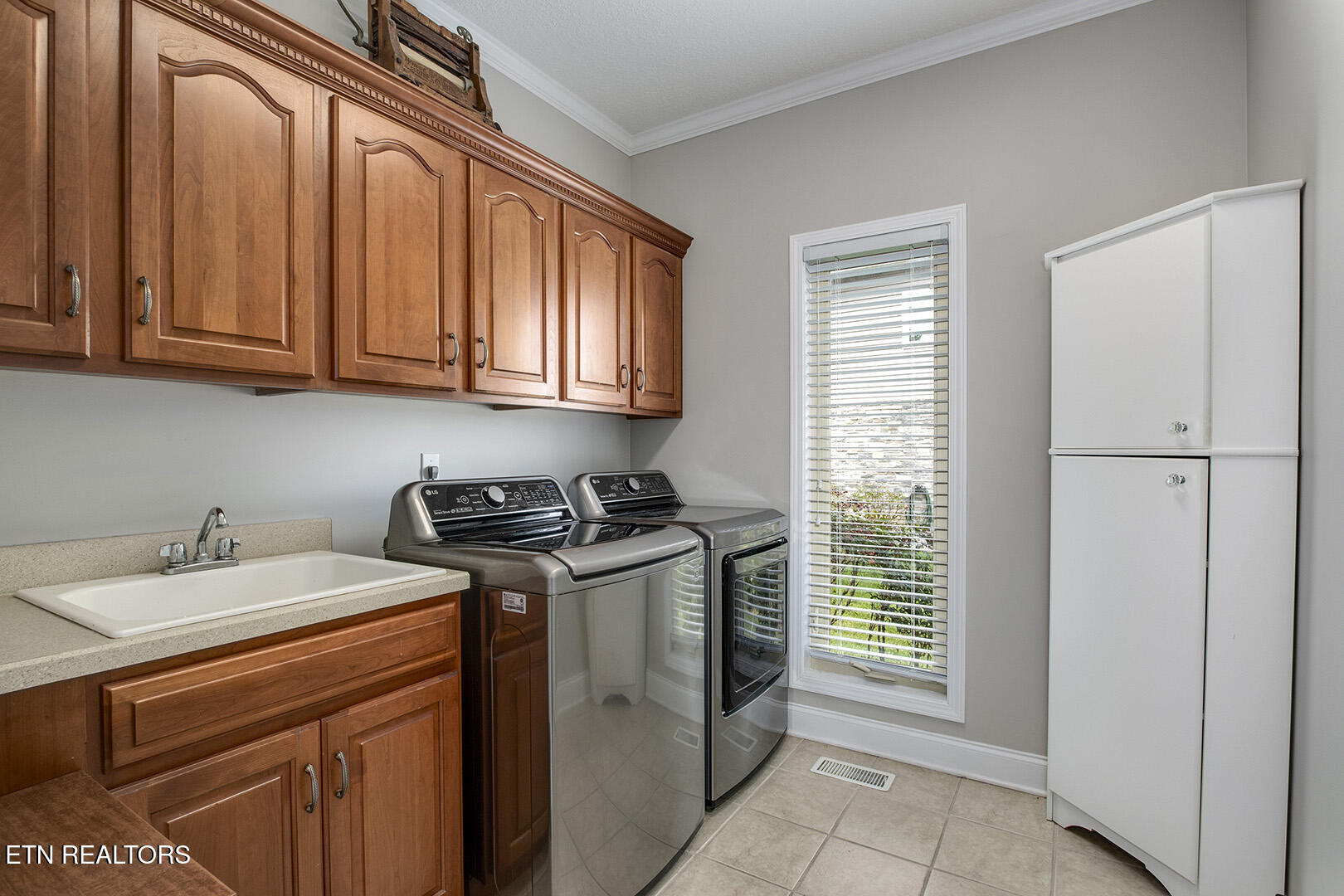 424 Wewoka Circle Loudon TN 37774