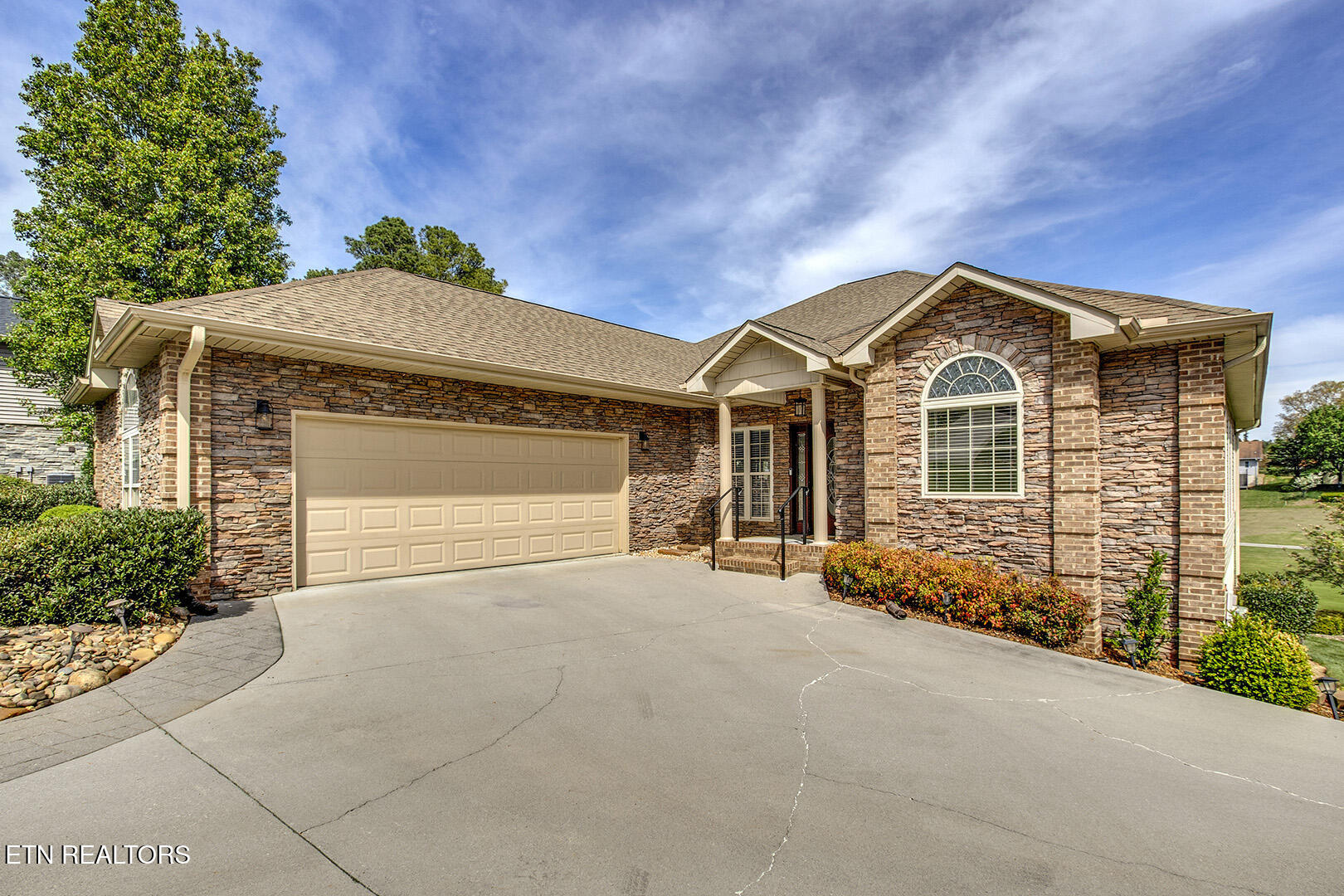 424 Wewoka Circle Loudon TN 37774