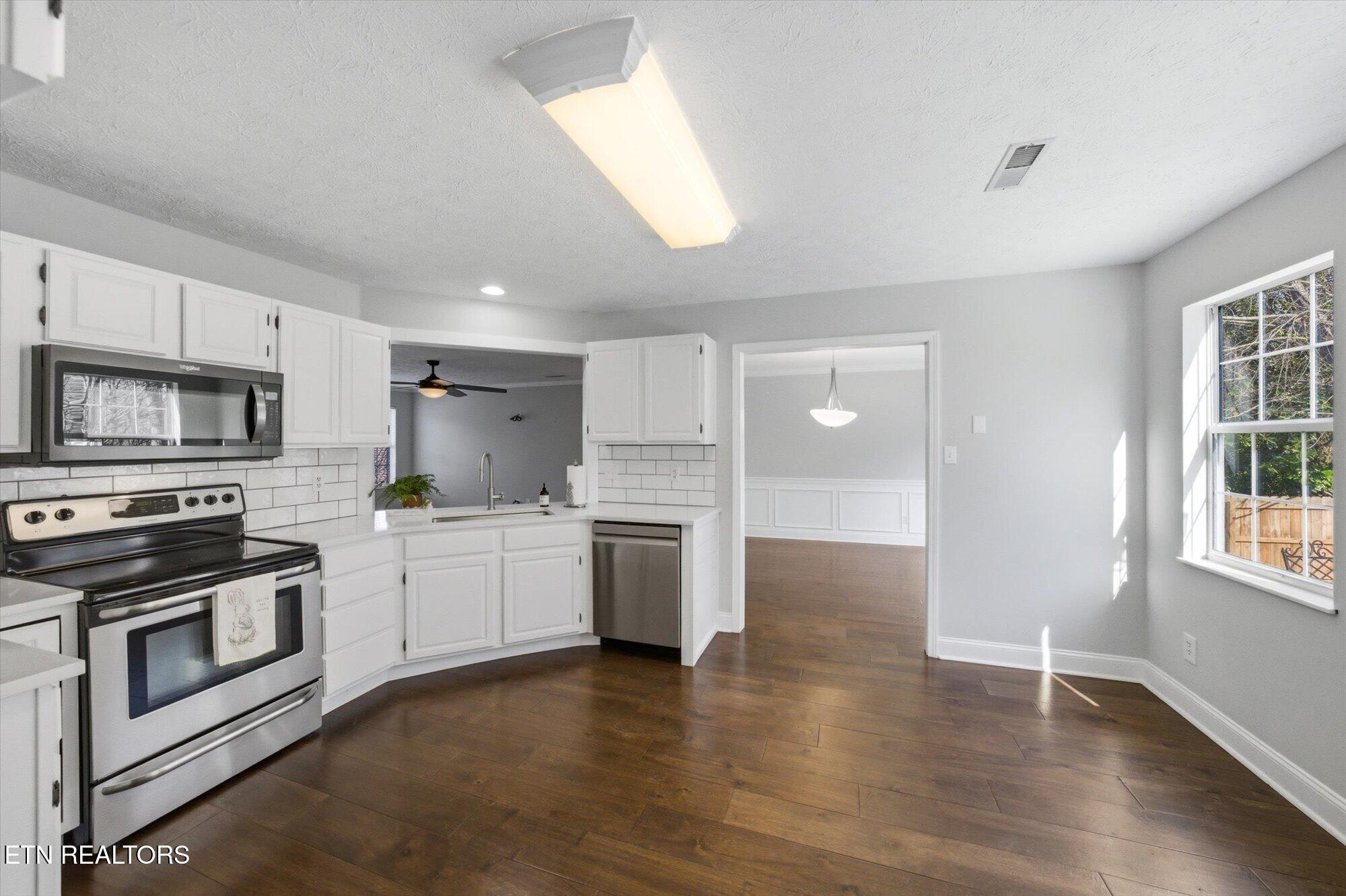 8212 Foxworth Trail Powell TN 37849