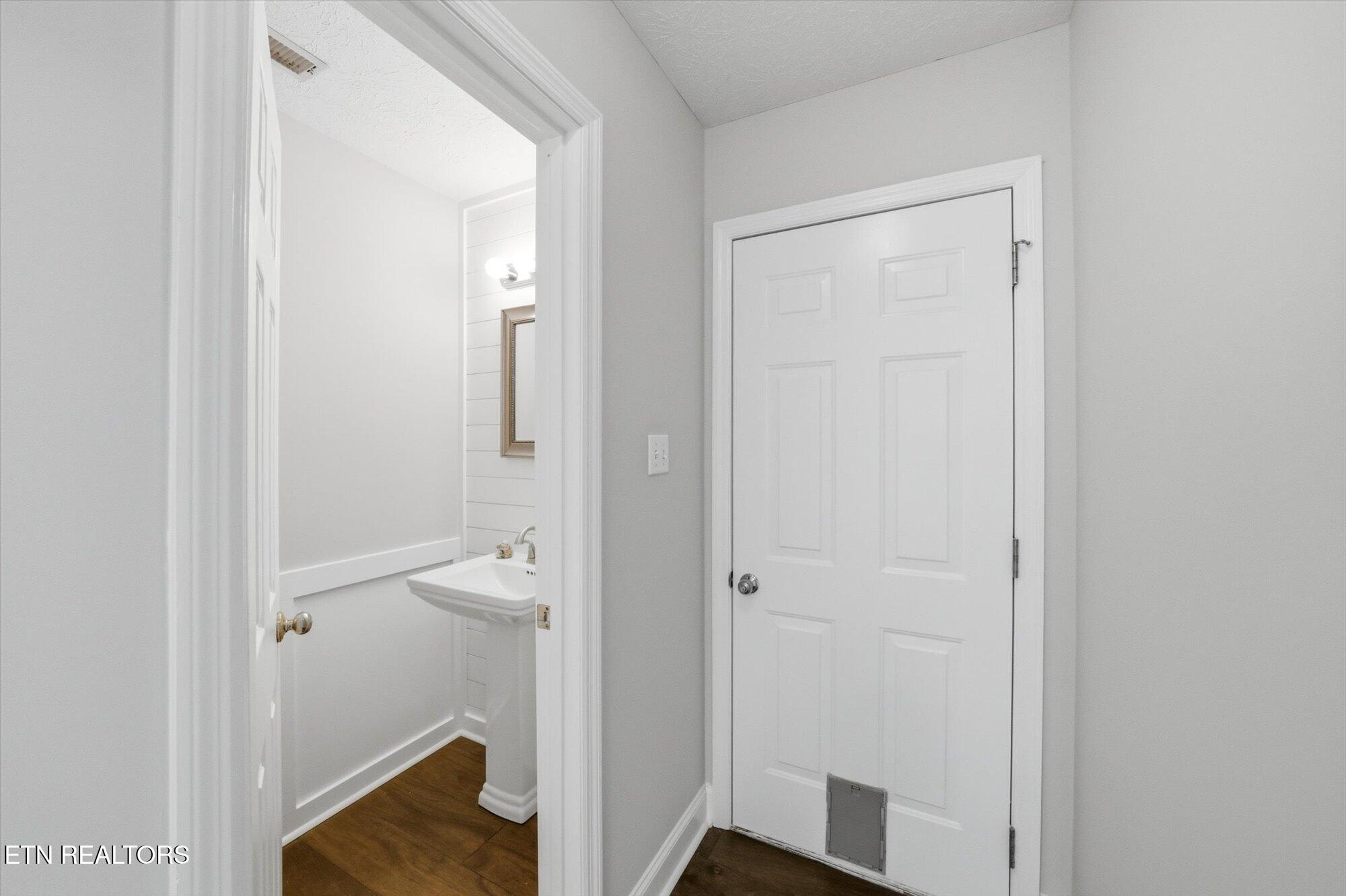 8212 Foxworth Trail Powell TN 37849