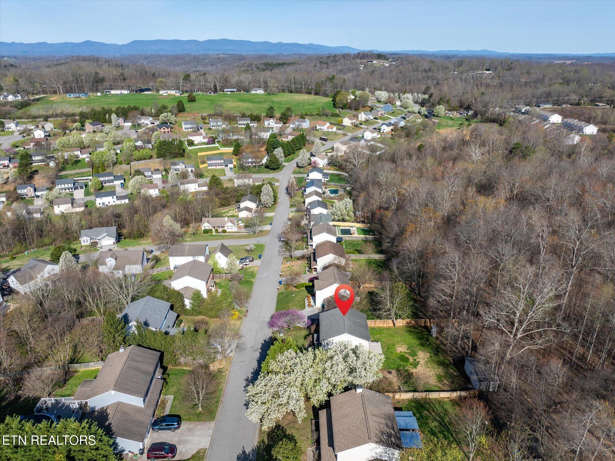 8212 Foxworth Trail Powell TN 37849