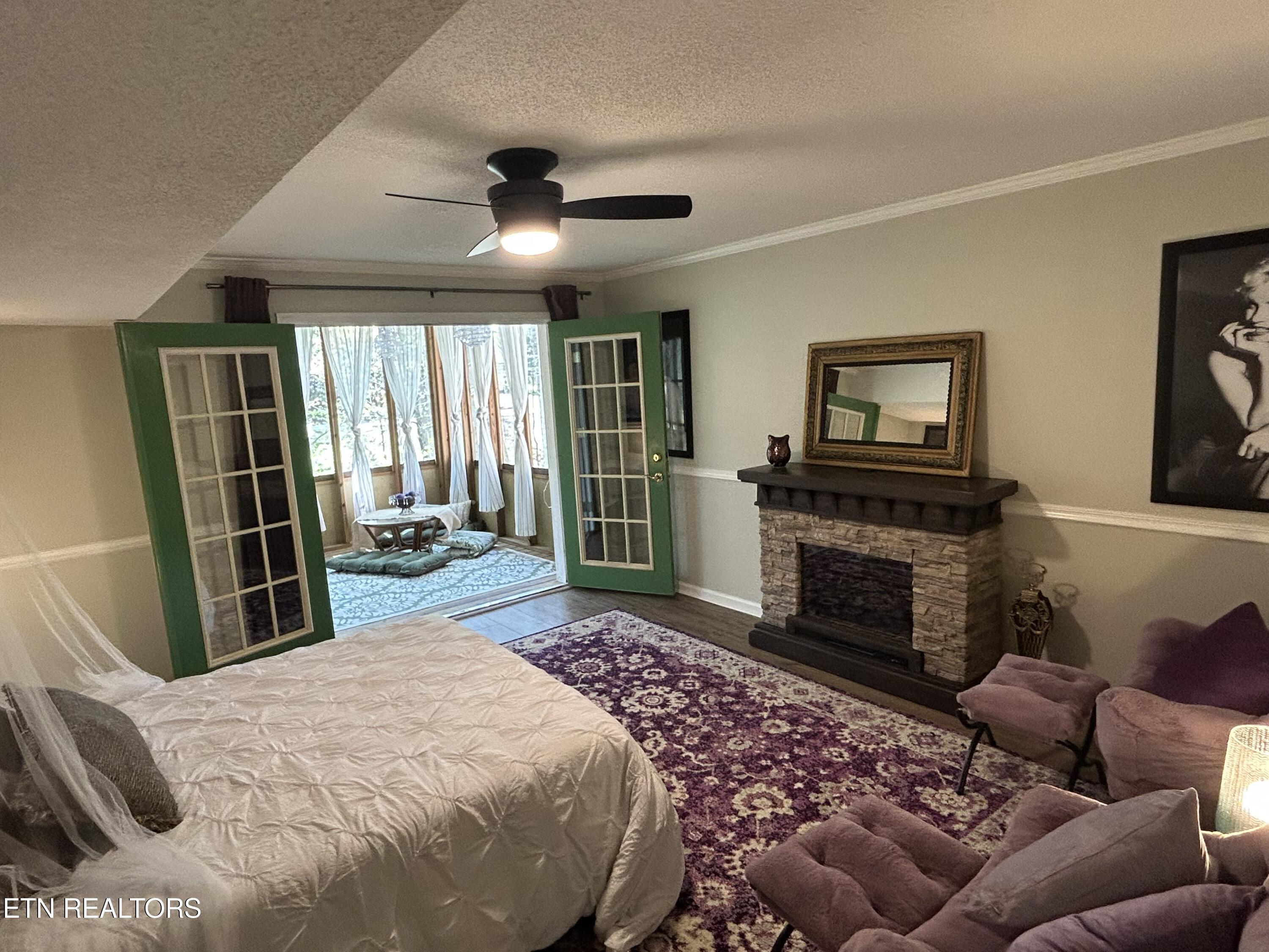 1713 Cardinal Drive Gatlinburg TN 37738