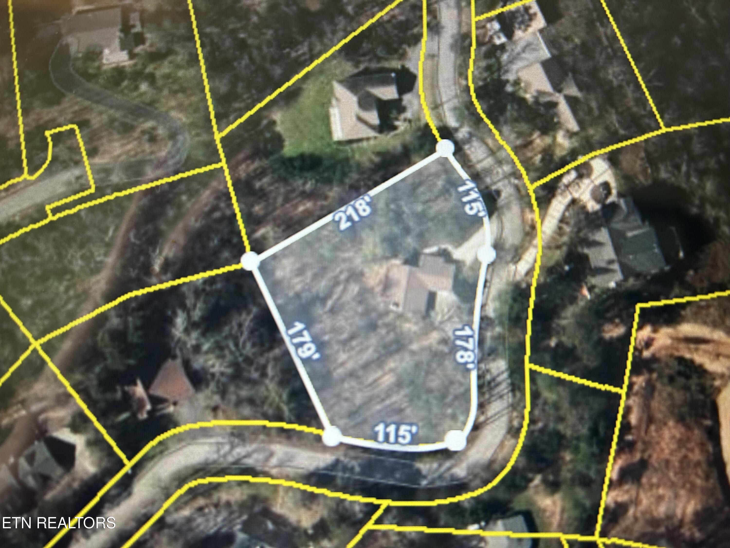 1713 Cardinal Drive Gatlinburg TN 37738