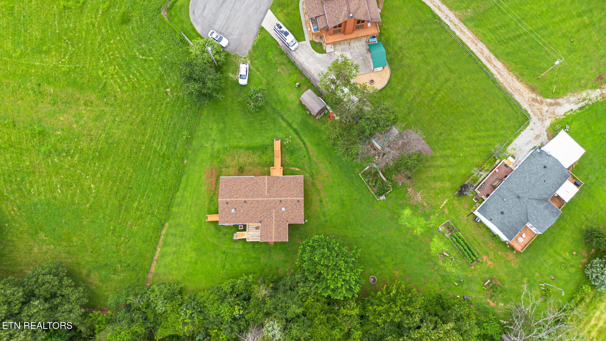 802 Holbert Lane Kodak TN 37764