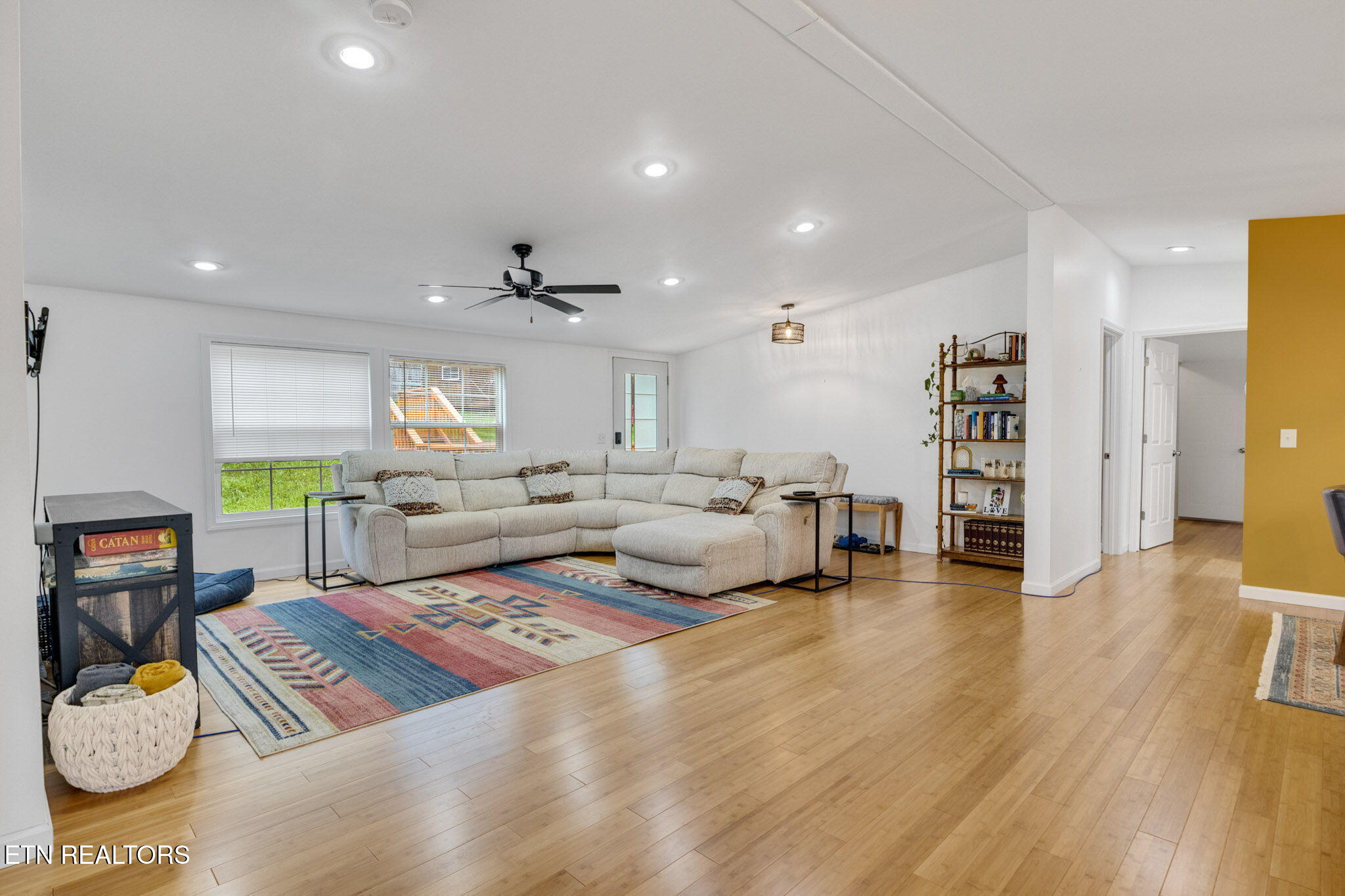 802 Holbert Lane Kodak TN 37764