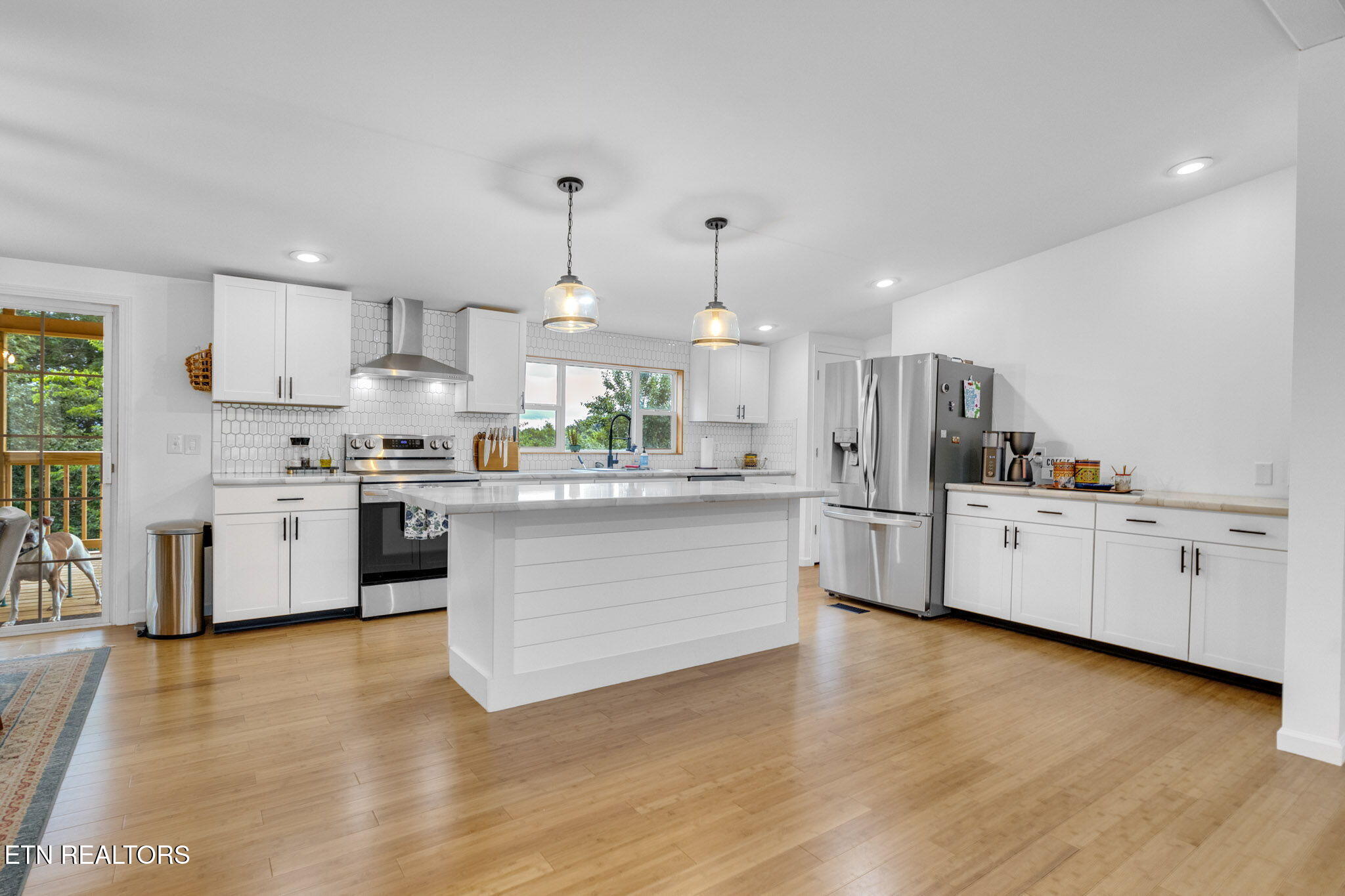 802 Holbert Lane Kodak TN 37764