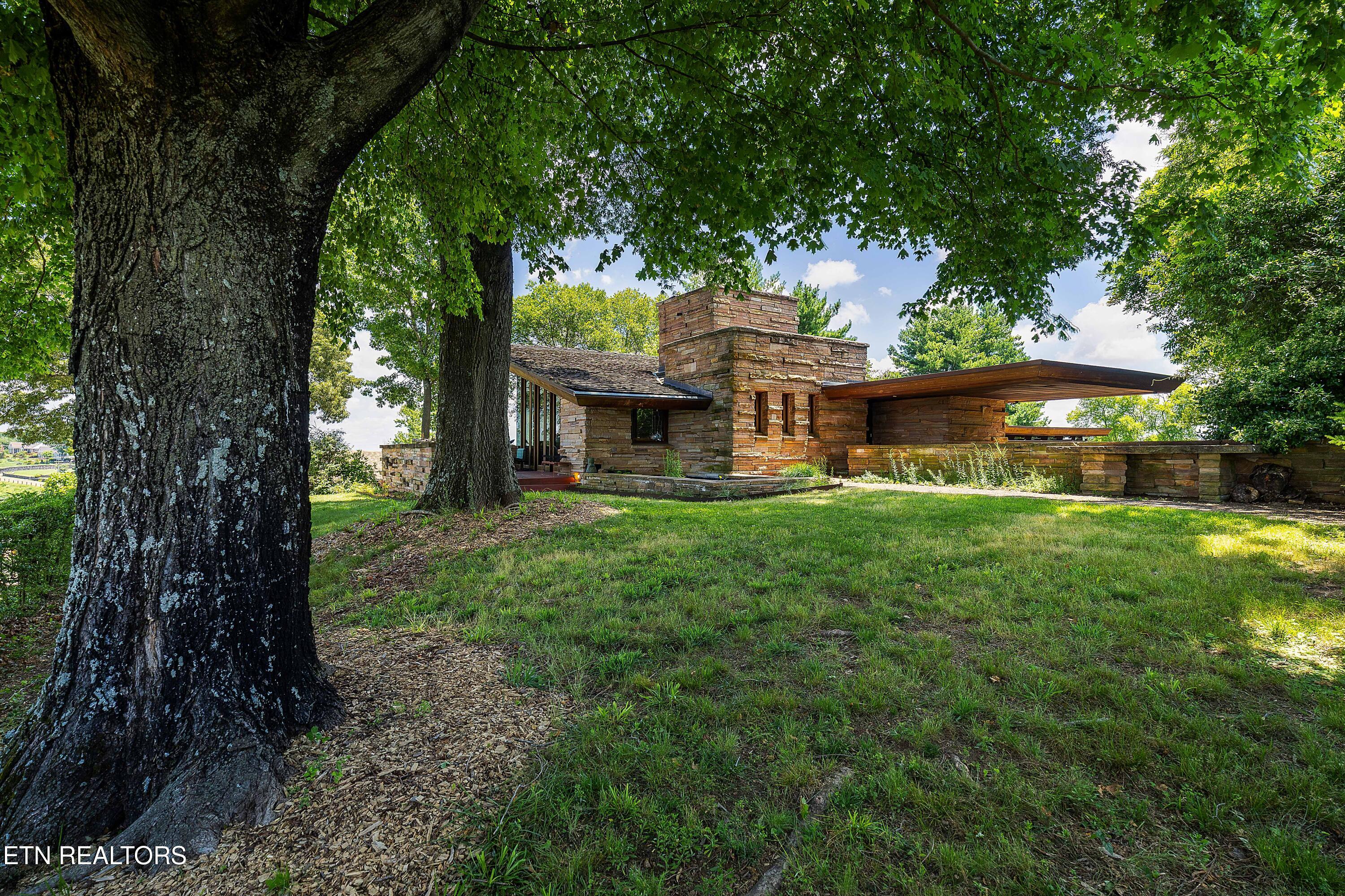 334 N Crest Road Chattanooga TN 37404