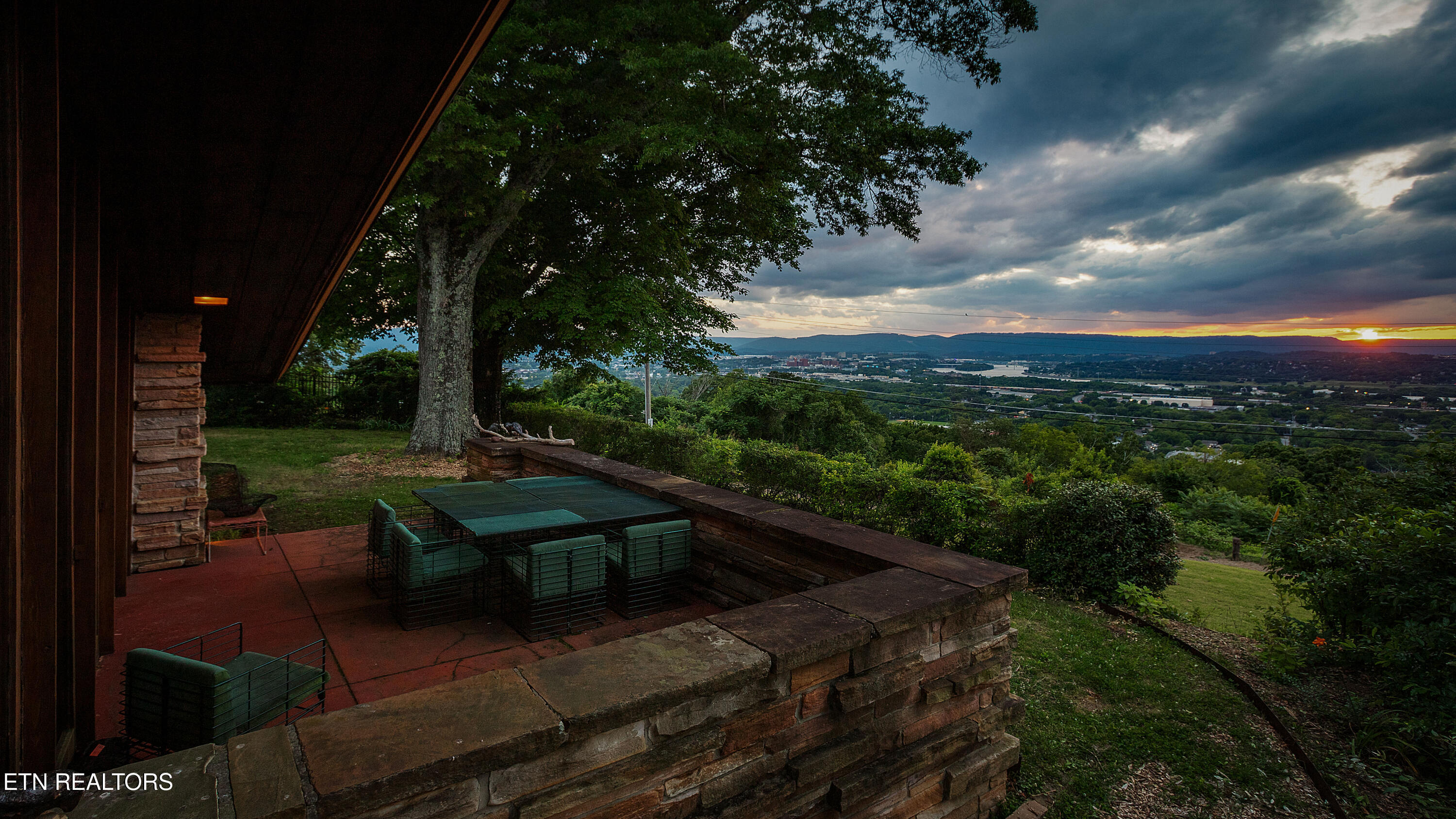 334 N Crest Road Chattanooga TN 37404