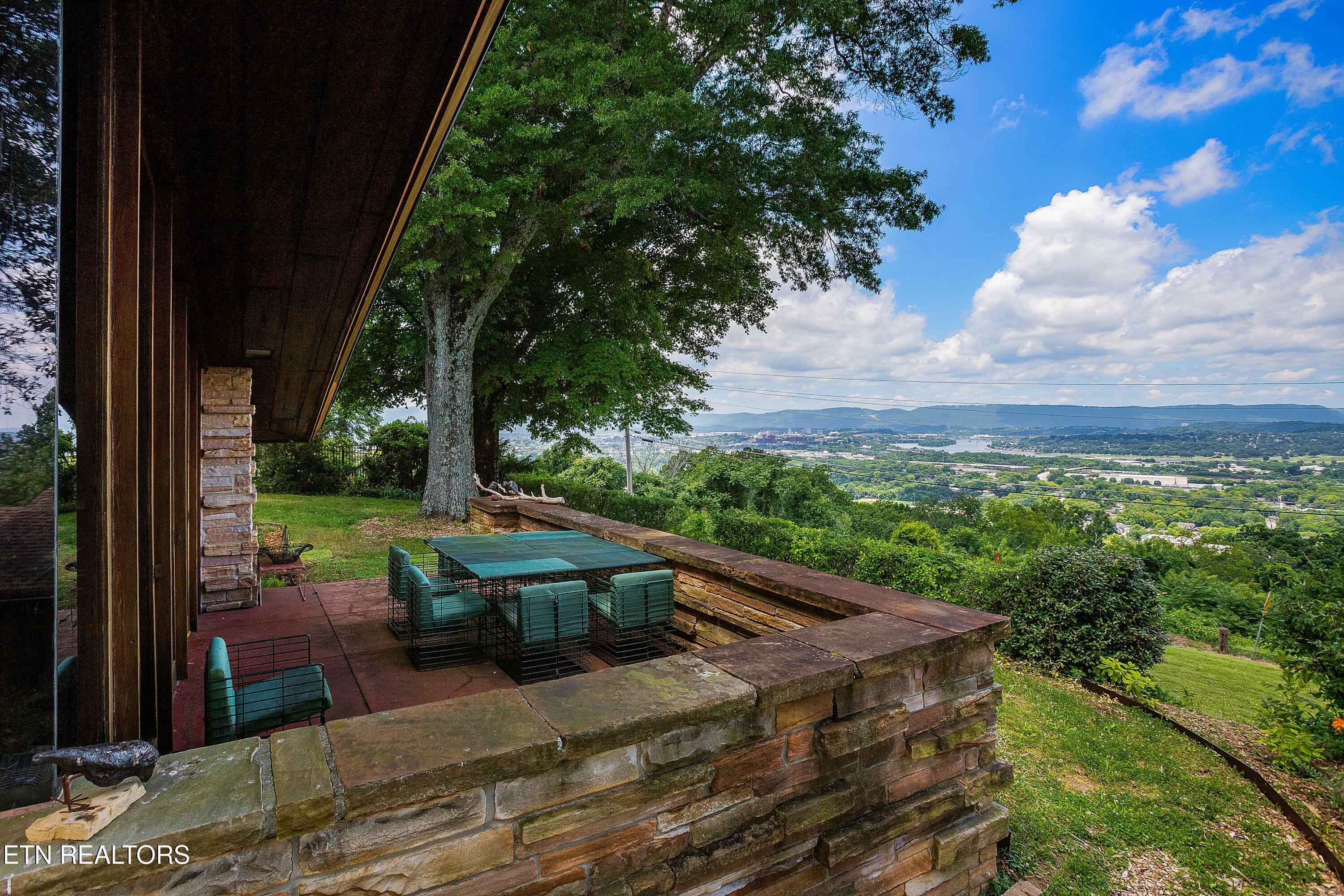 334 N Crest Road Chattanooga TN 37404