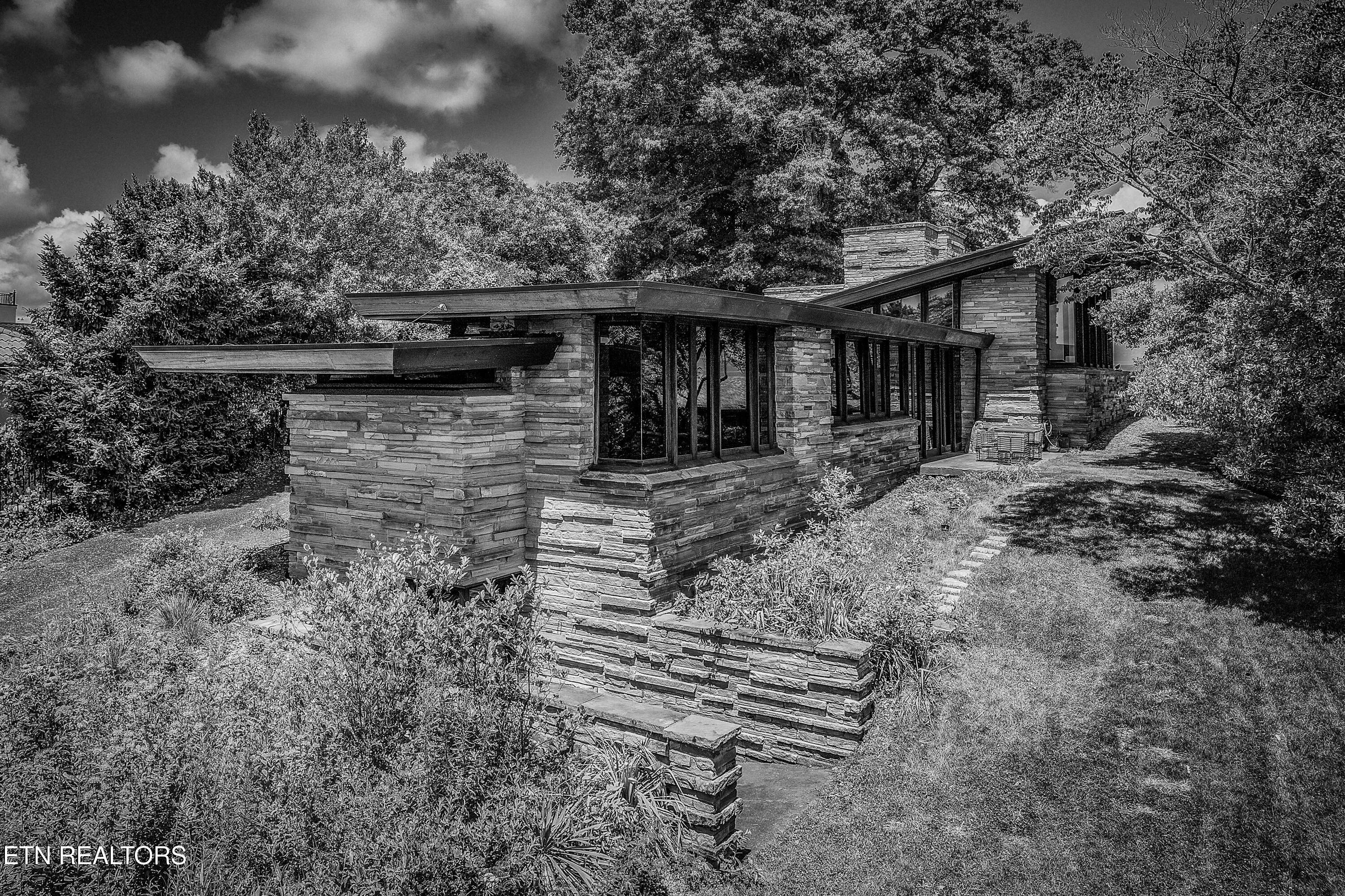 334 N Crest Road Chattanooga TN 37404