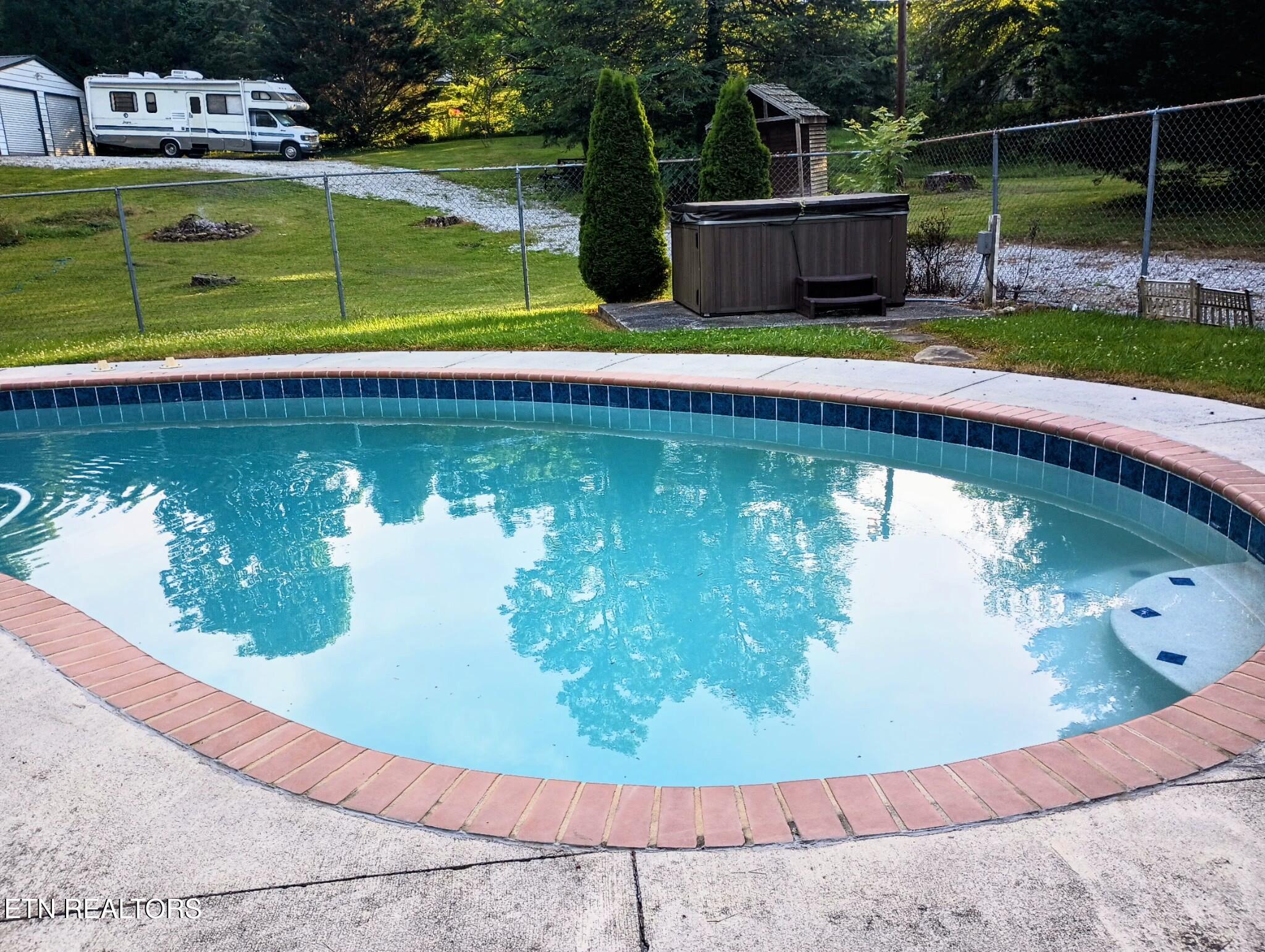 134 Andy Baird Drive Lafollette TN 37766