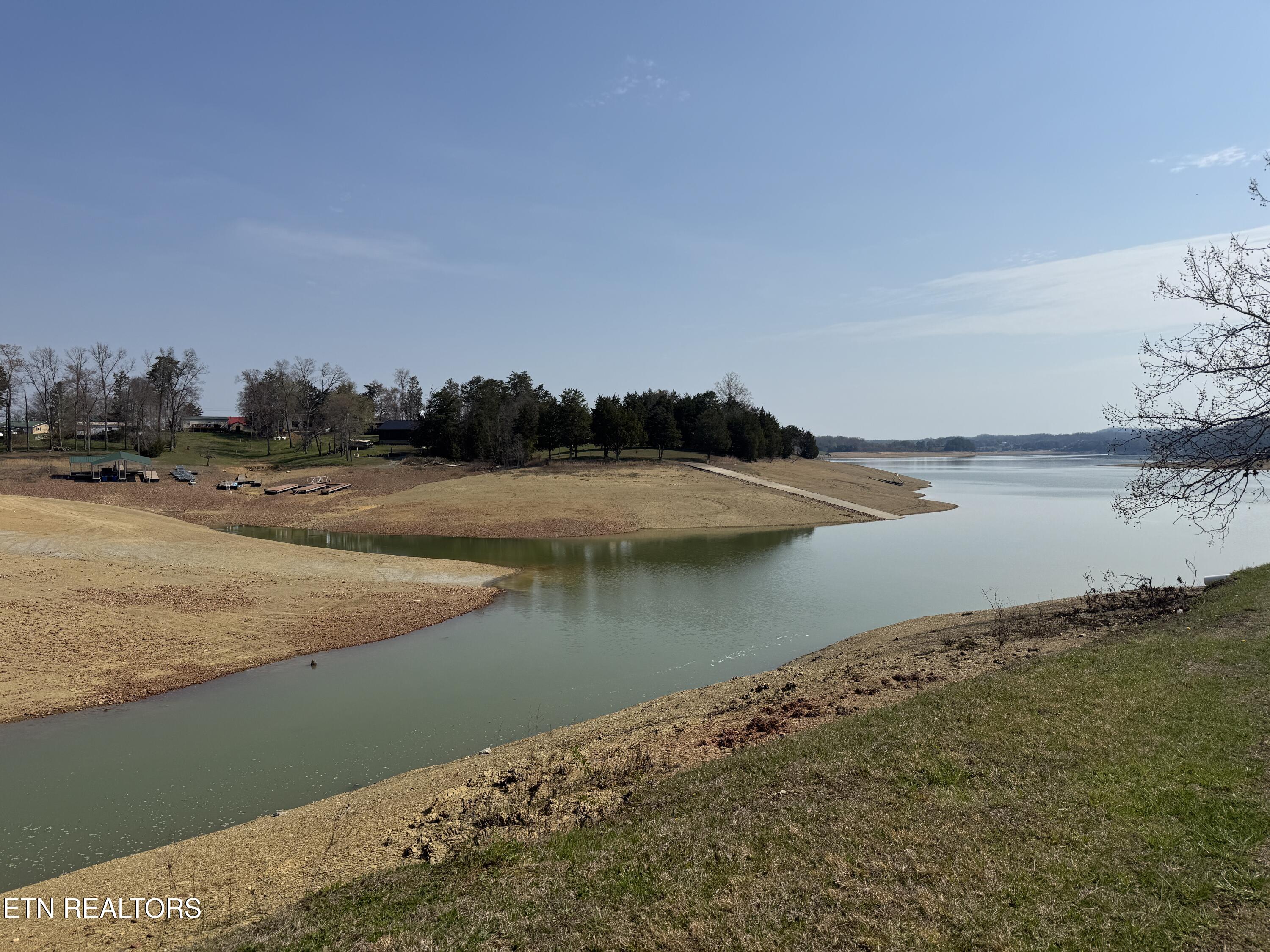1220 Fishermans Way Sevierville TN 37876