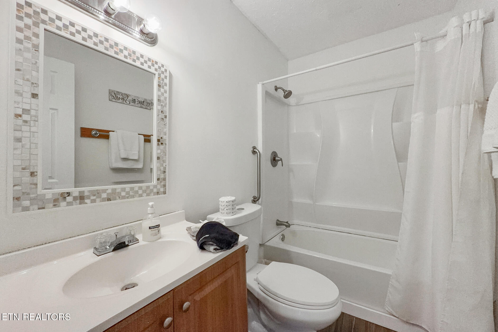 1850 Red Bone Way Sevierville TN 37876