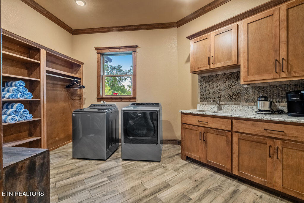 3222 Laurel Cove Trail Sevierville TN 37862