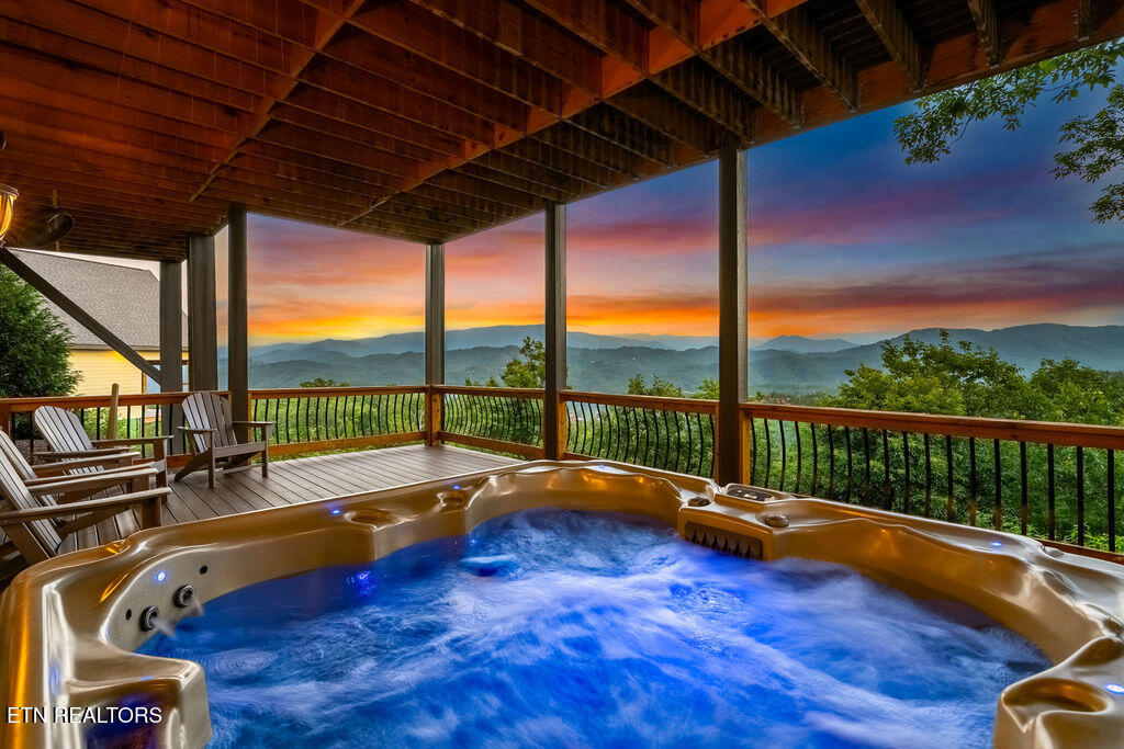 3222 Laurel Cove Trail Sevierville TN 37862