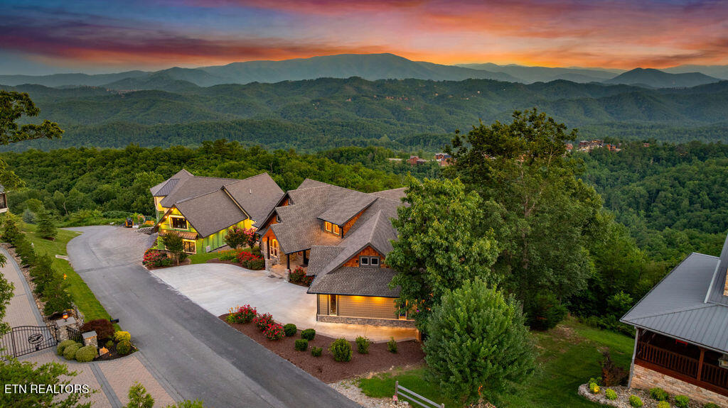 3222 Laurel Cove Trail Sevierville TN 37862