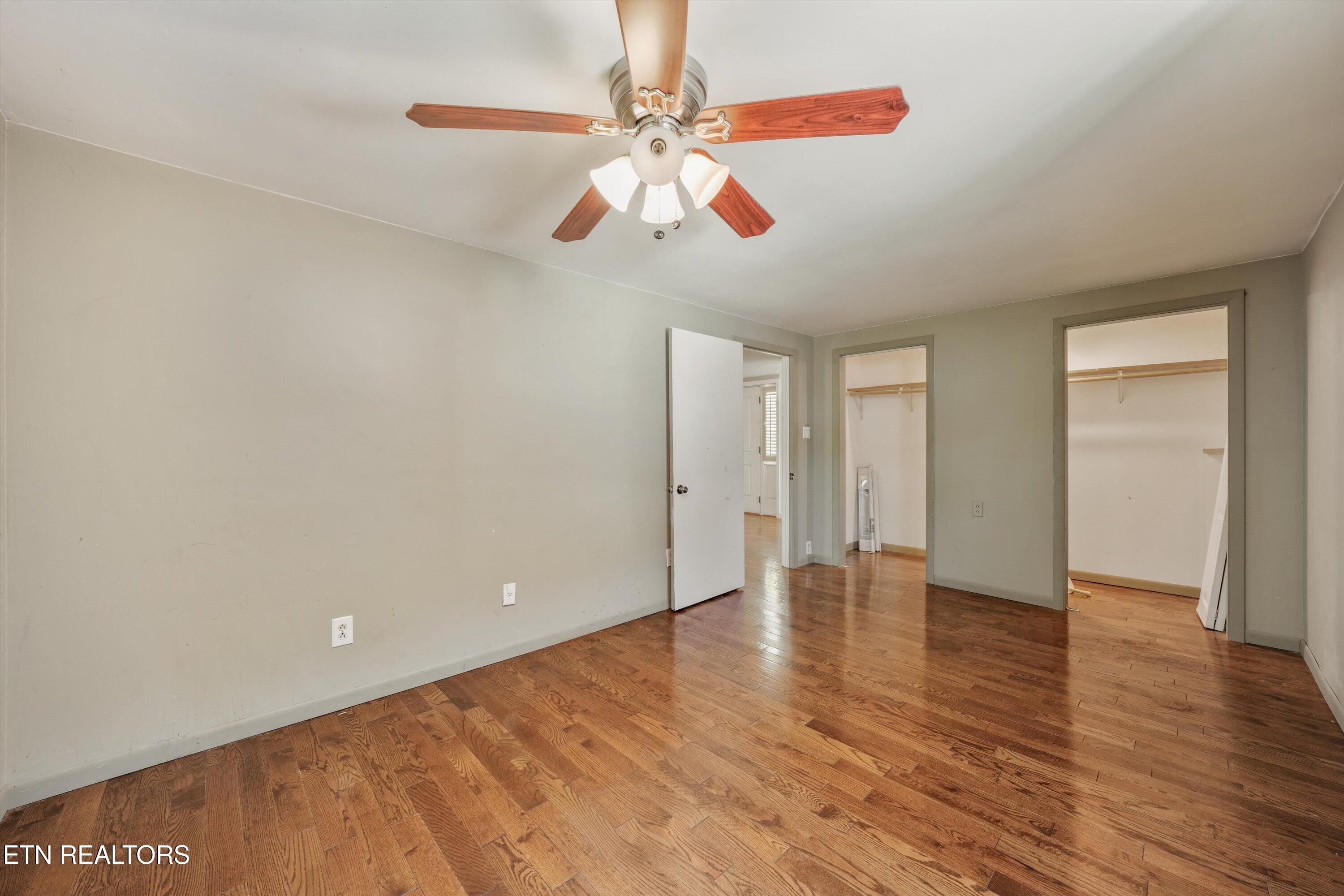 1832 Amherst Road Knoxville TN 37909