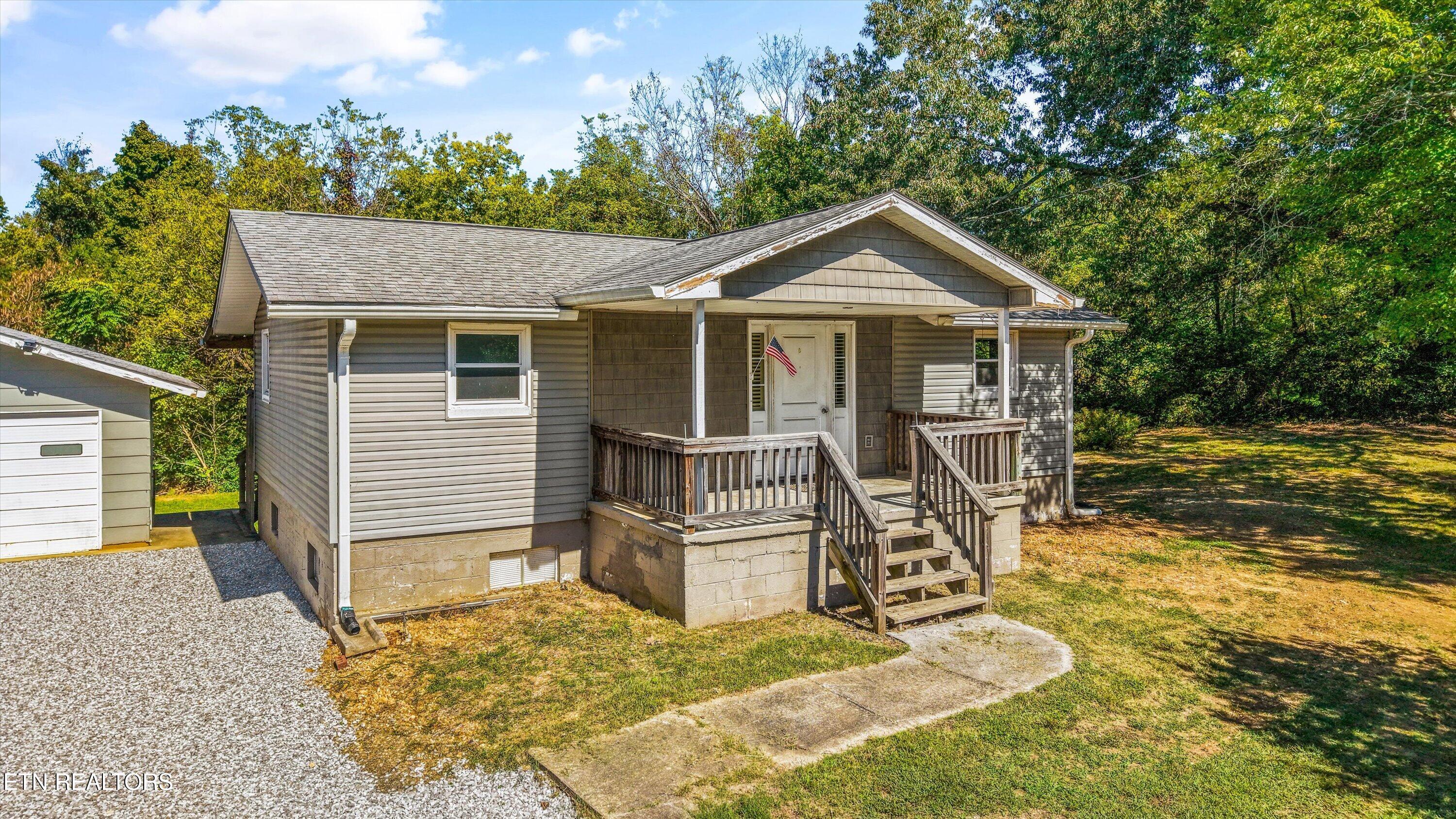 1832 Amherst Road Knoxville TN 37909