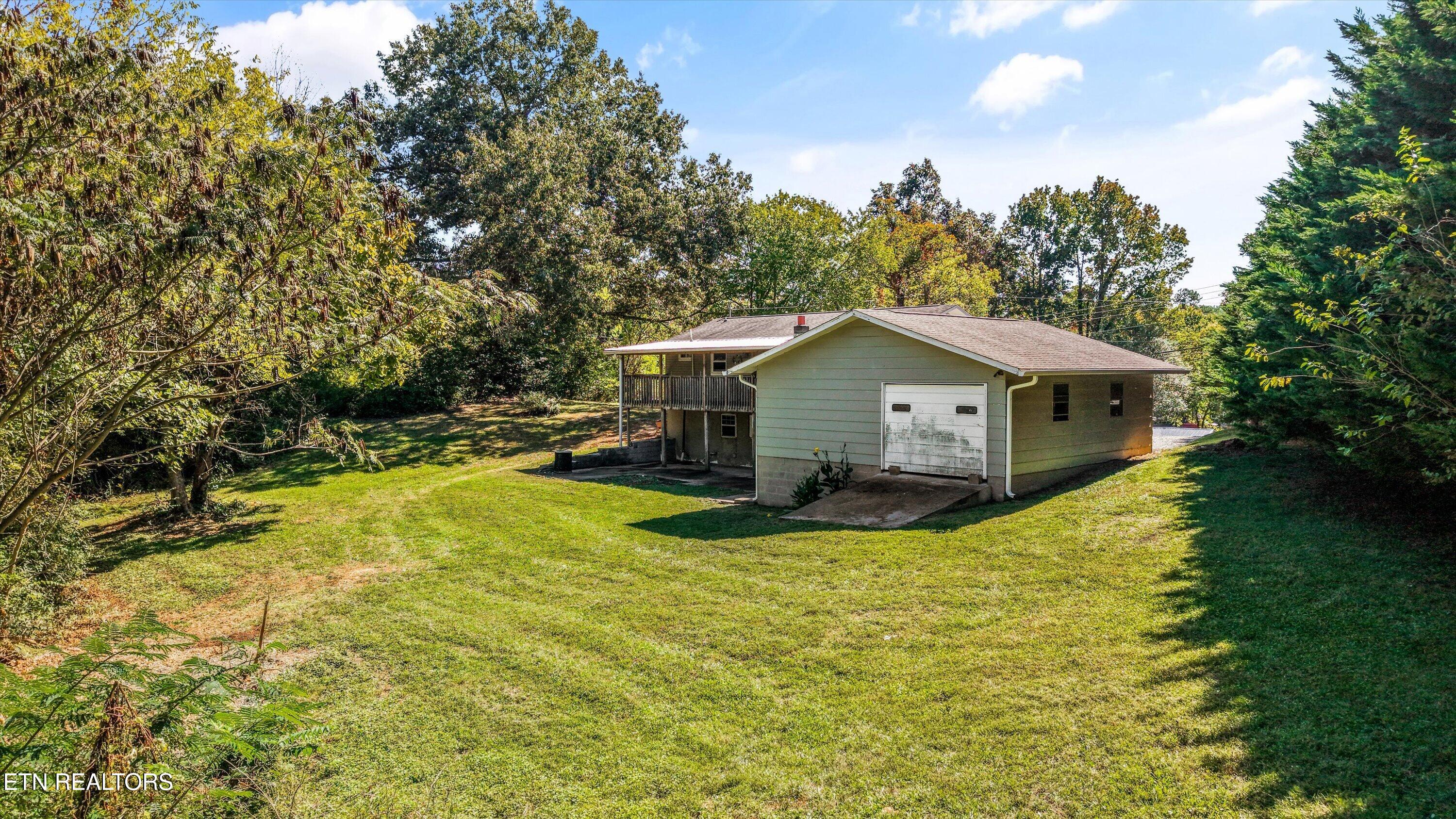 1832 Amherst Road Knoxville TN 37909