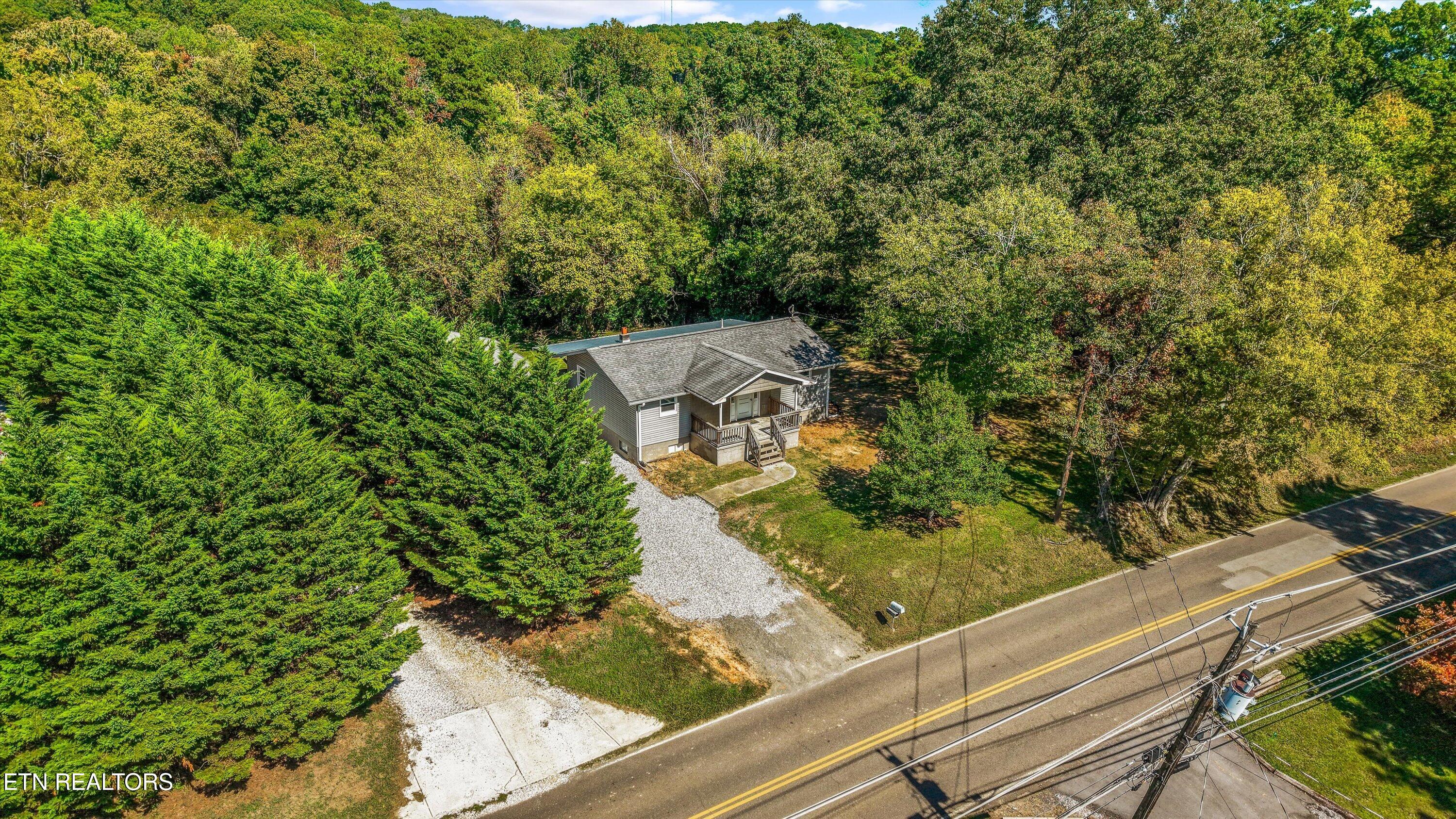 1832 Amherst Road Knoxville TN 37909