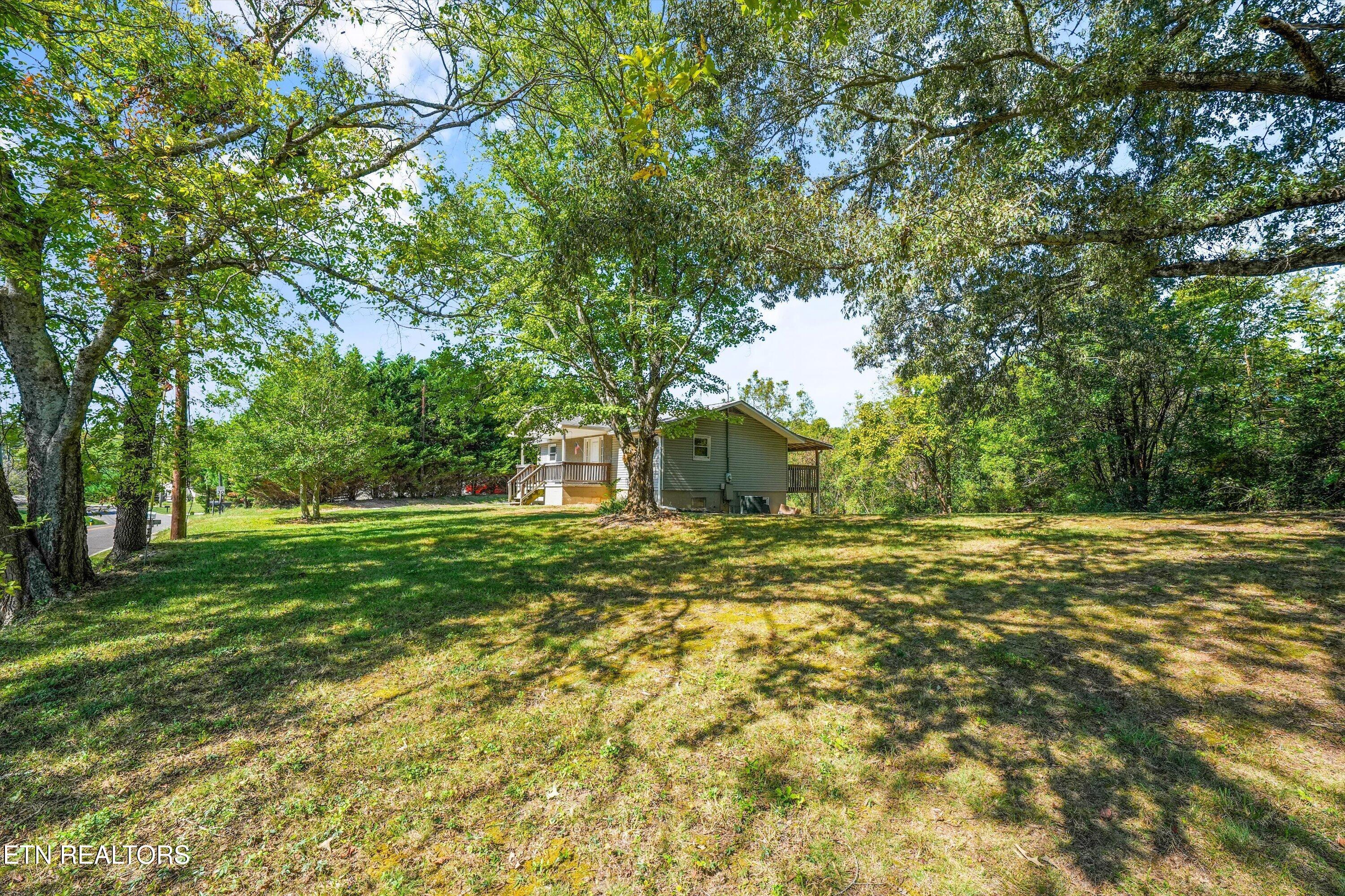 1832 Amherst Road Knoxville TN 37909