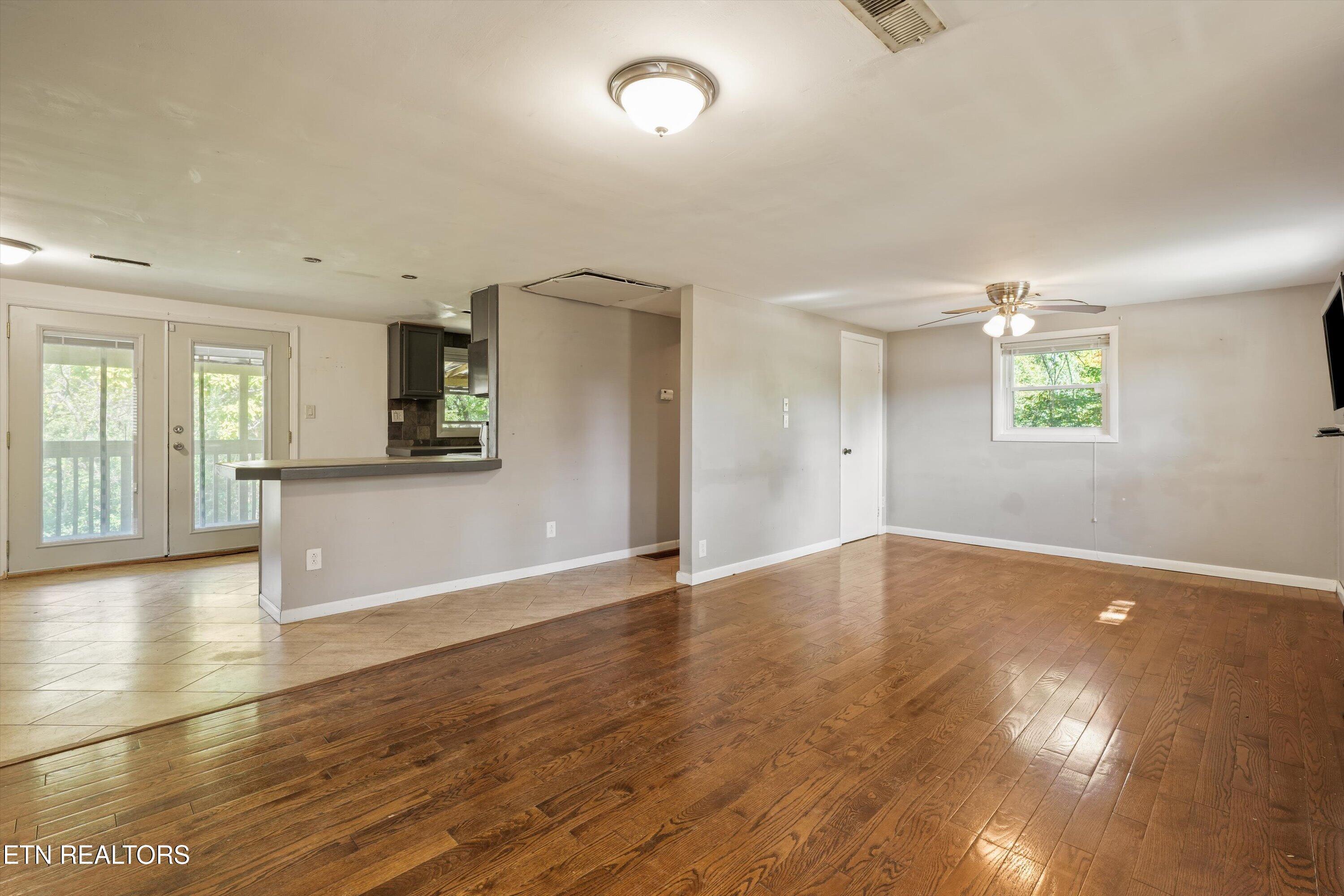 1832 Amherst Road Knoxville TN 37909