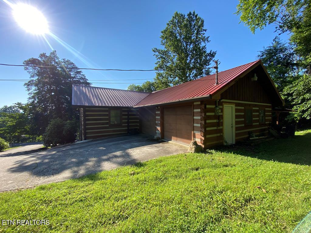 2233 Hitchcock Drive Cookeville TN 38506