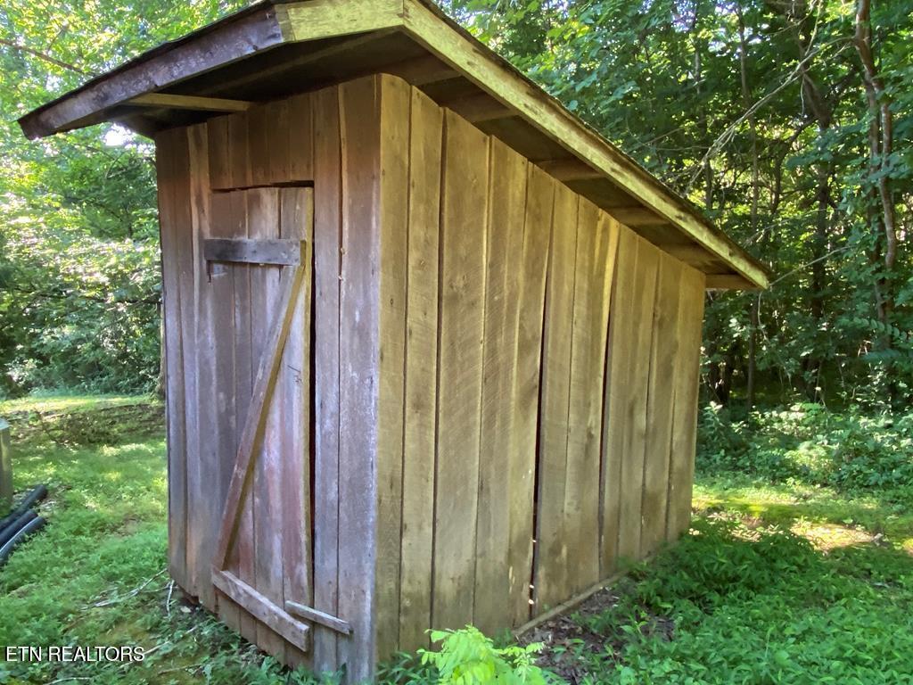 2233 Hitchcock Drive Cookeville TN 38506