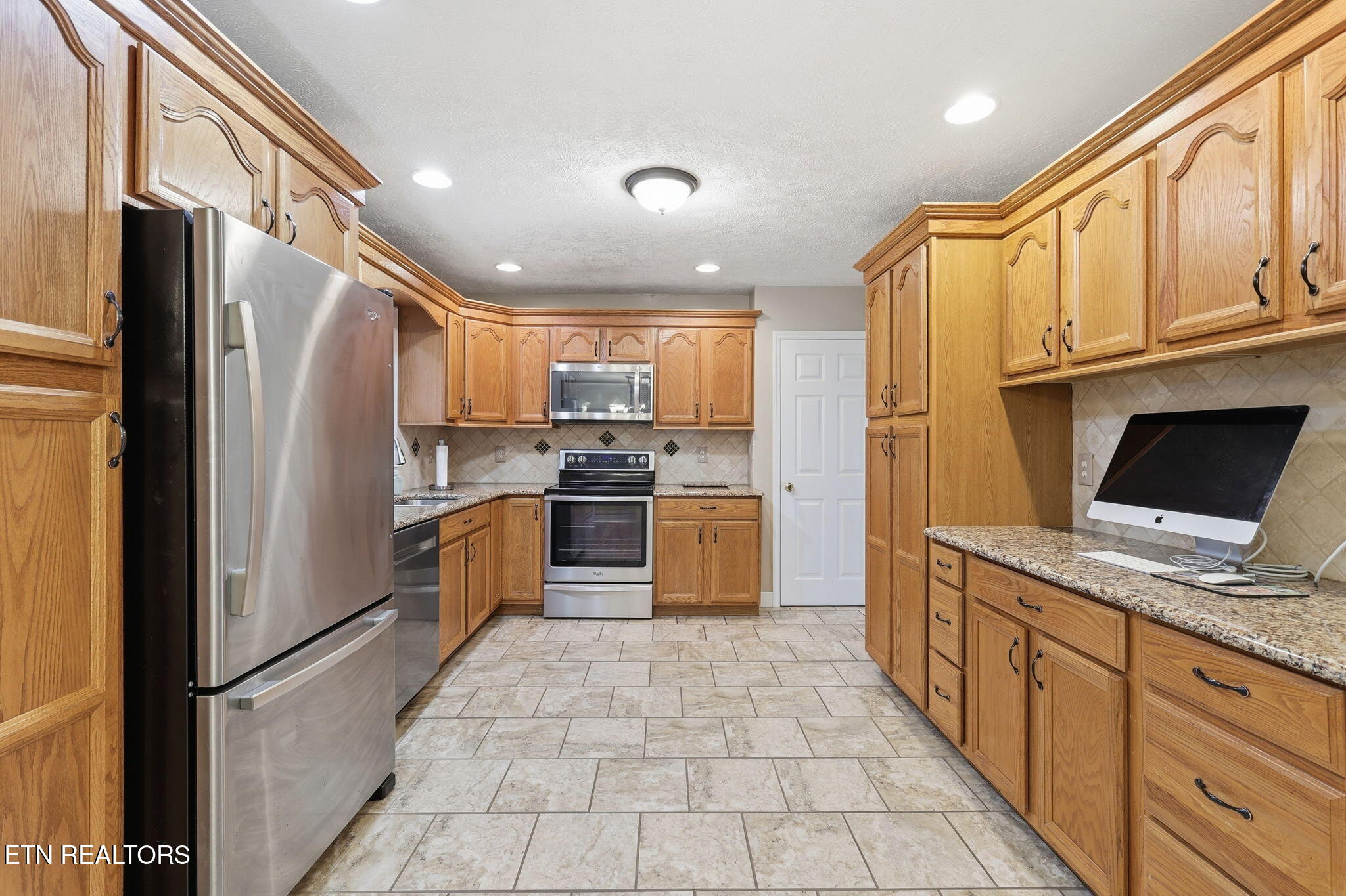 201 Windsong Road Clinton TN 37716