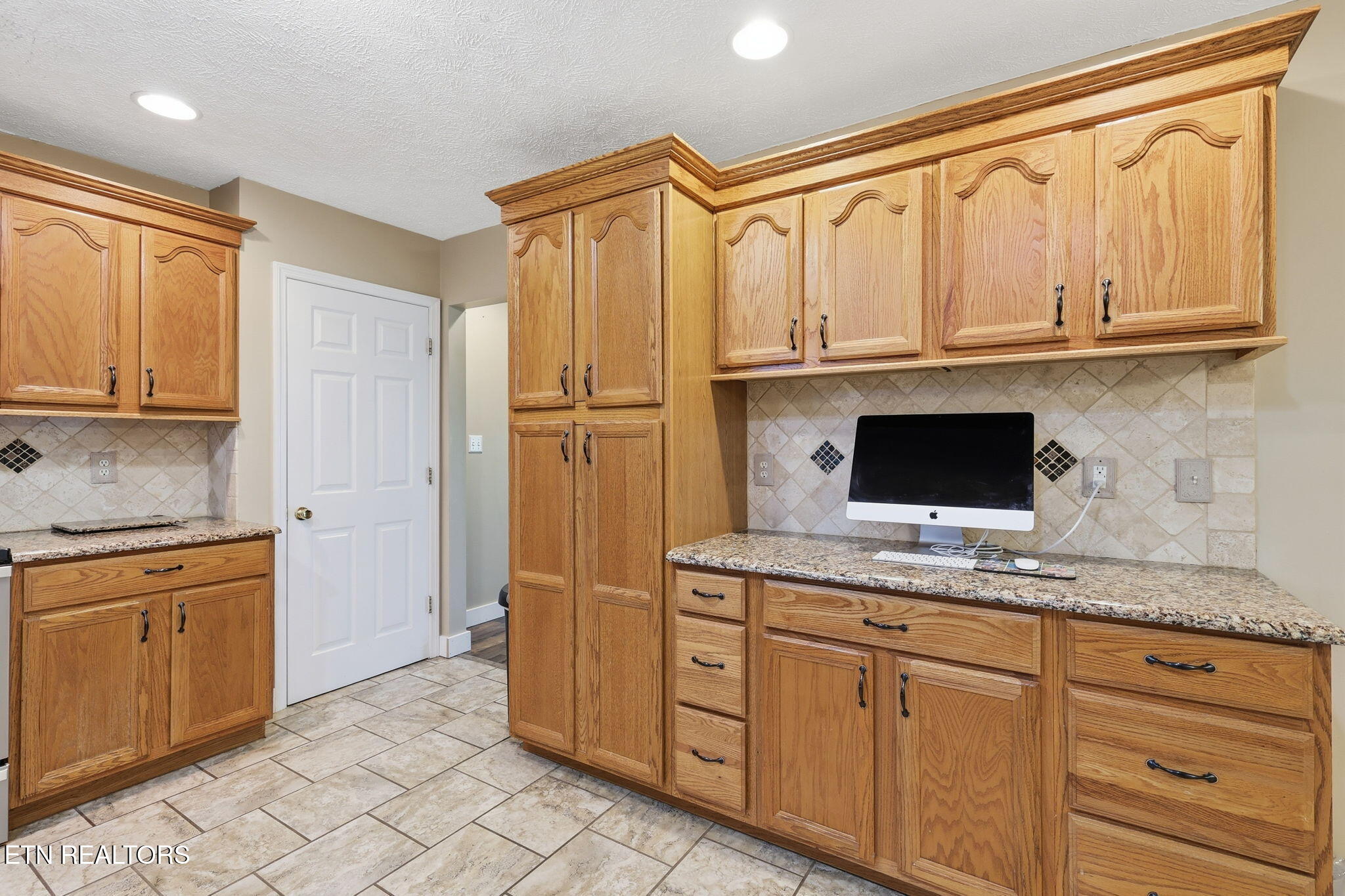201 Windsong Road Clinton TN 37716