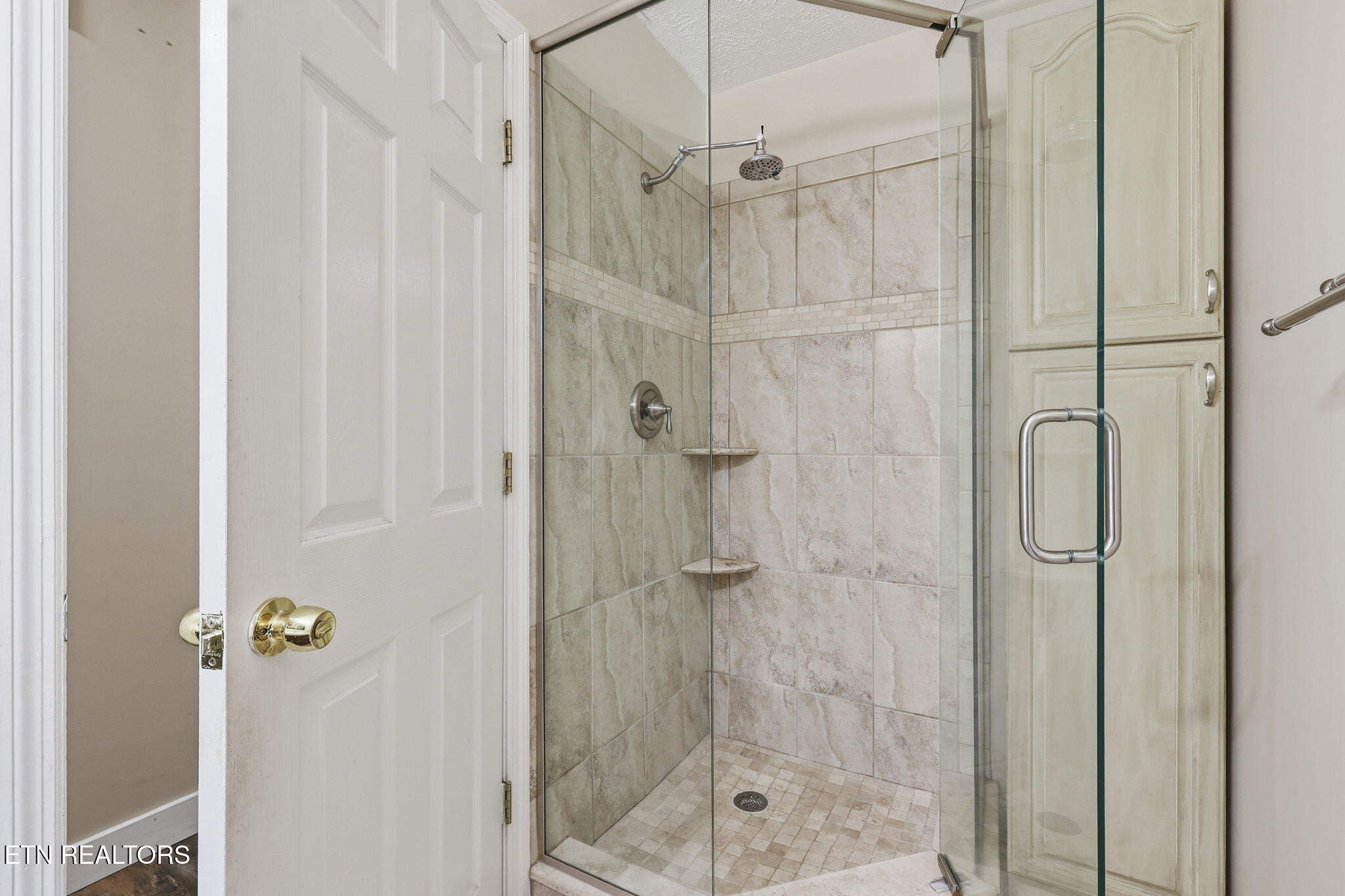 201 Windsong Road Clinton TN 37716