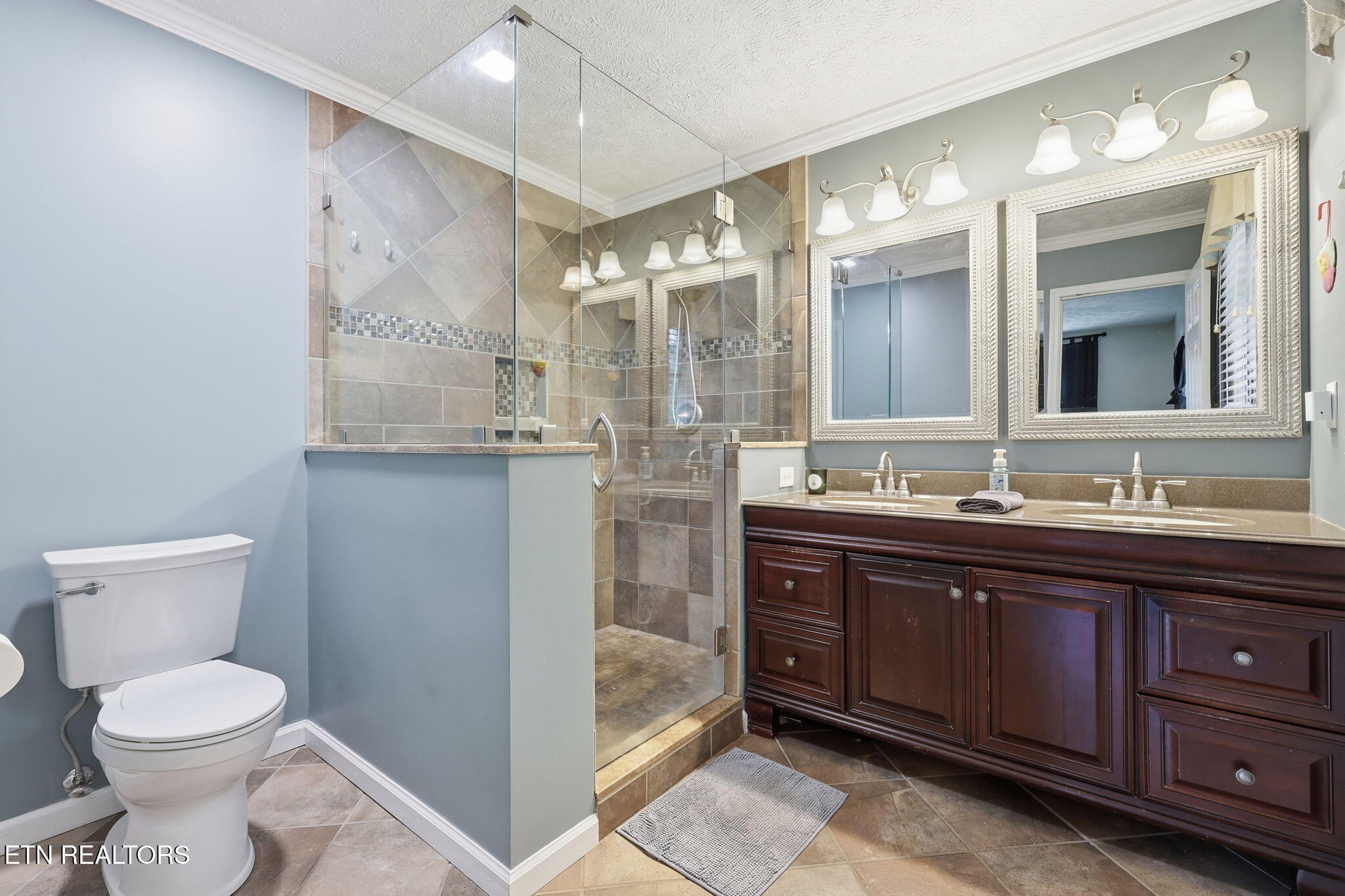 201 Windsong Road Clinton TN 37716