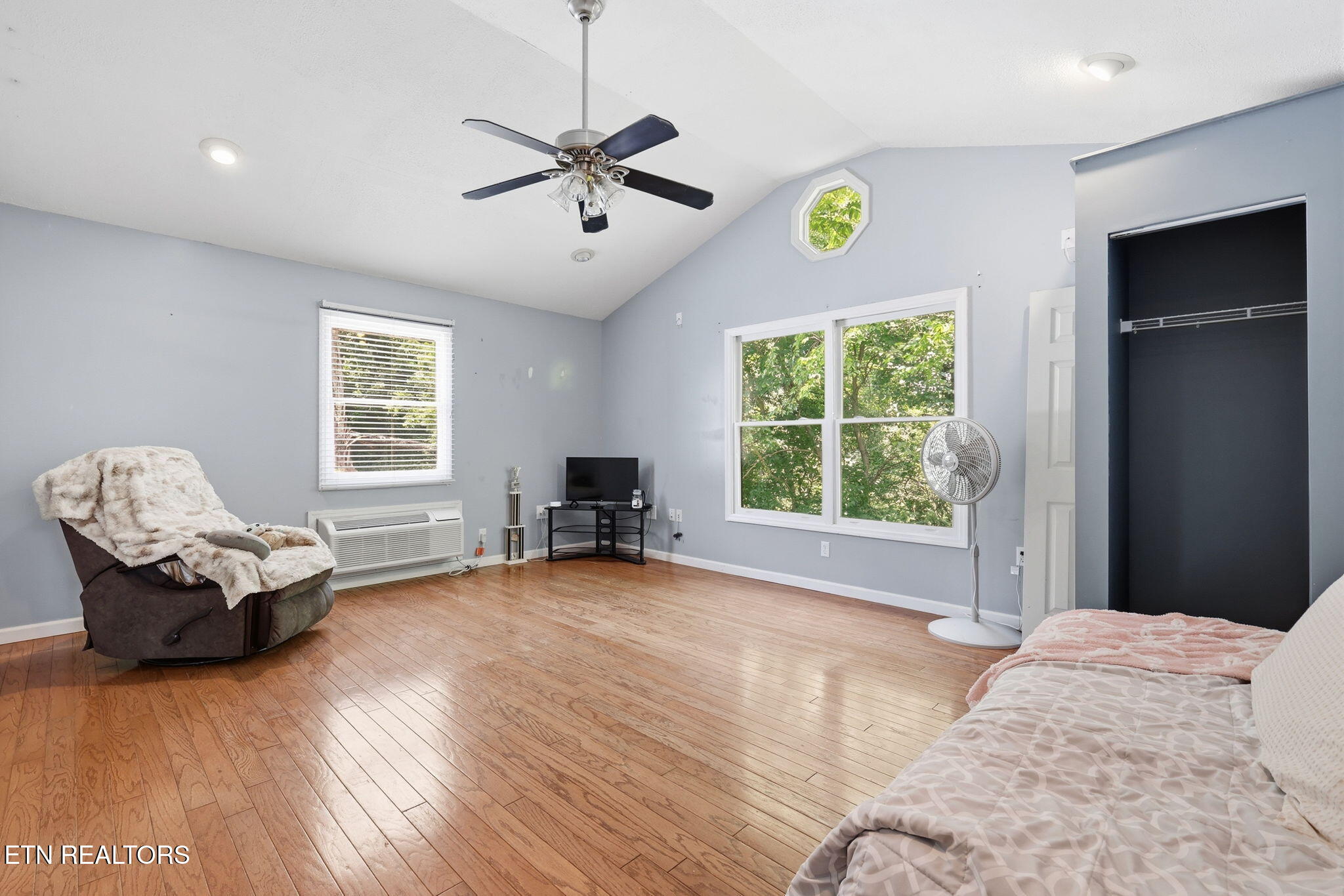 201 Windsong Road Clinton TN 37716