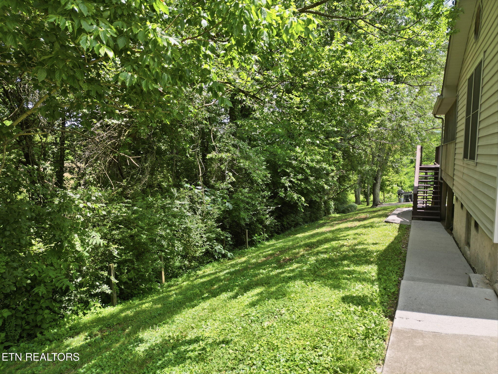 201 Windsong Road Clinton TN 37716