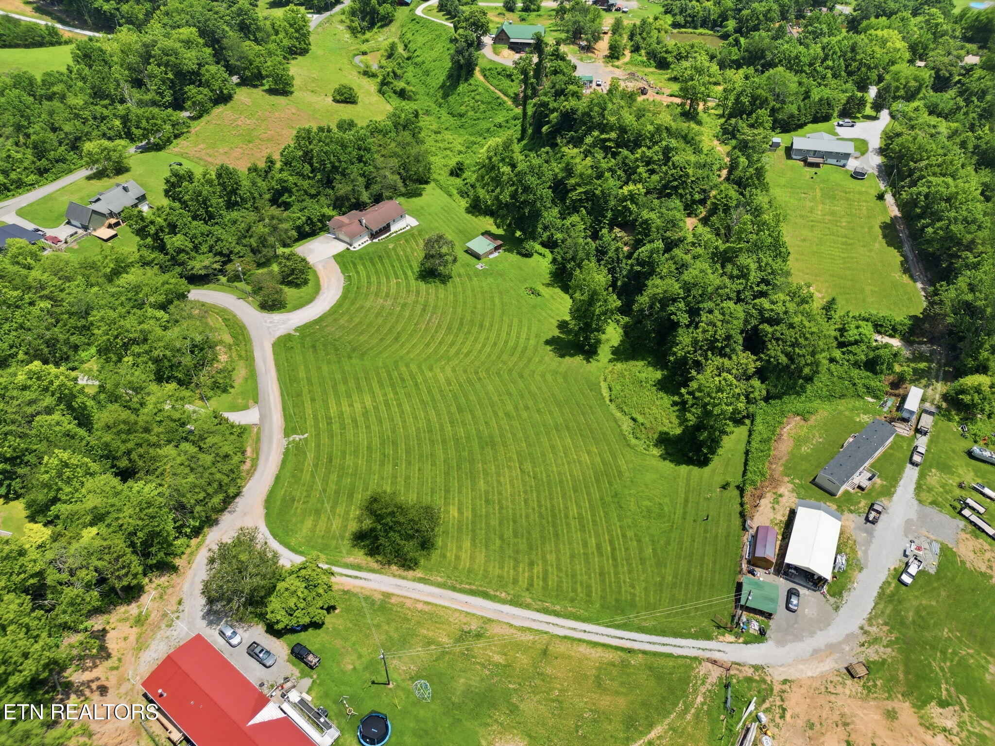 201 Windsong Road Clinton TN 37716