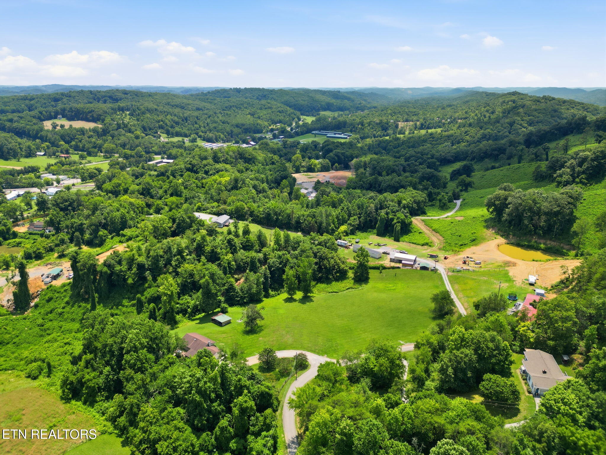 201 Windsong Road Clinton TN 37716