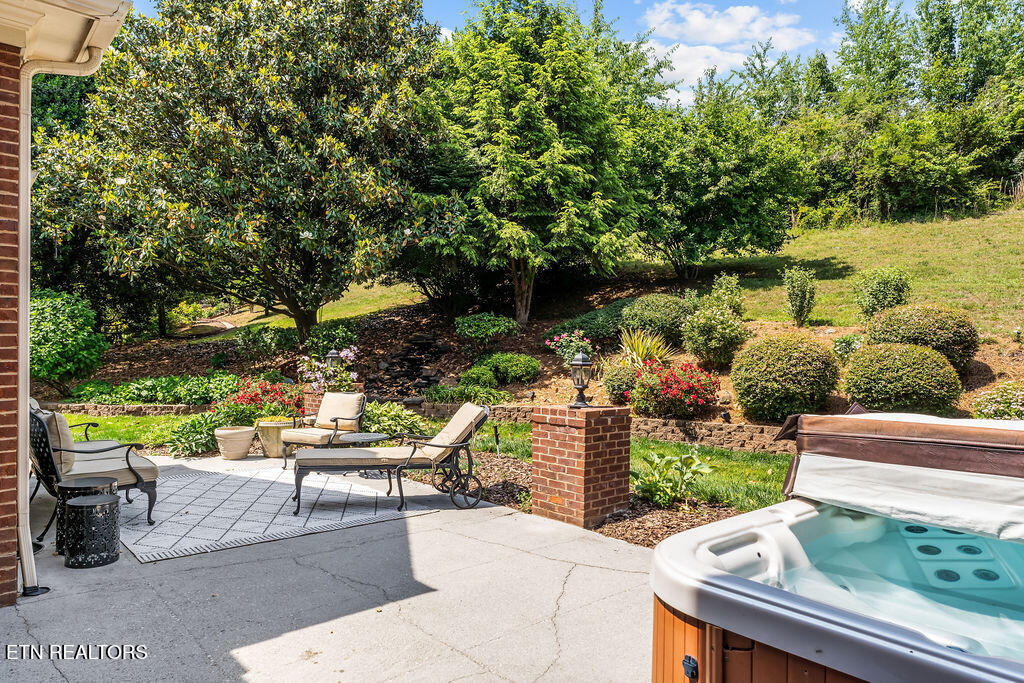 12135 Brookstone Drive Knoxville TN 37934