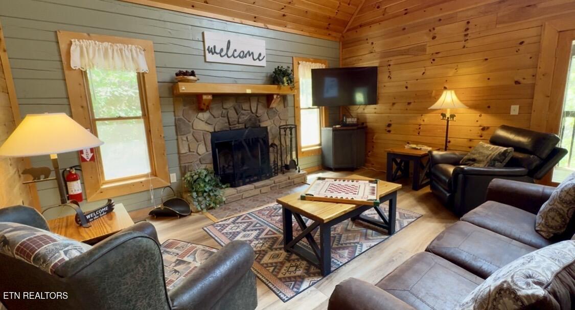 1134 Carroll Hill Lane Sevierville TN 37876