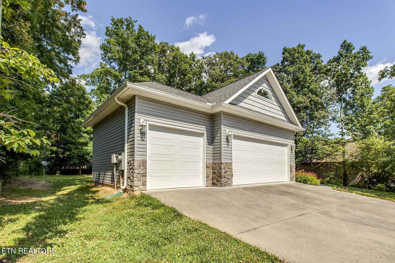 401 Tanasi Way Loudon TN 37774