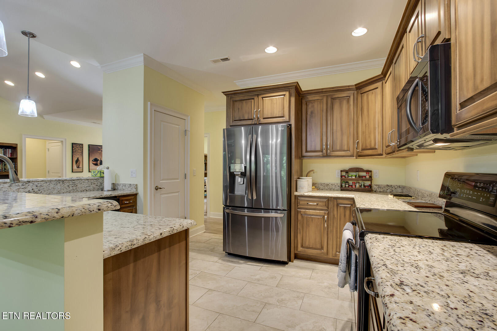 401 Tanasi Way Loudon TN 37774