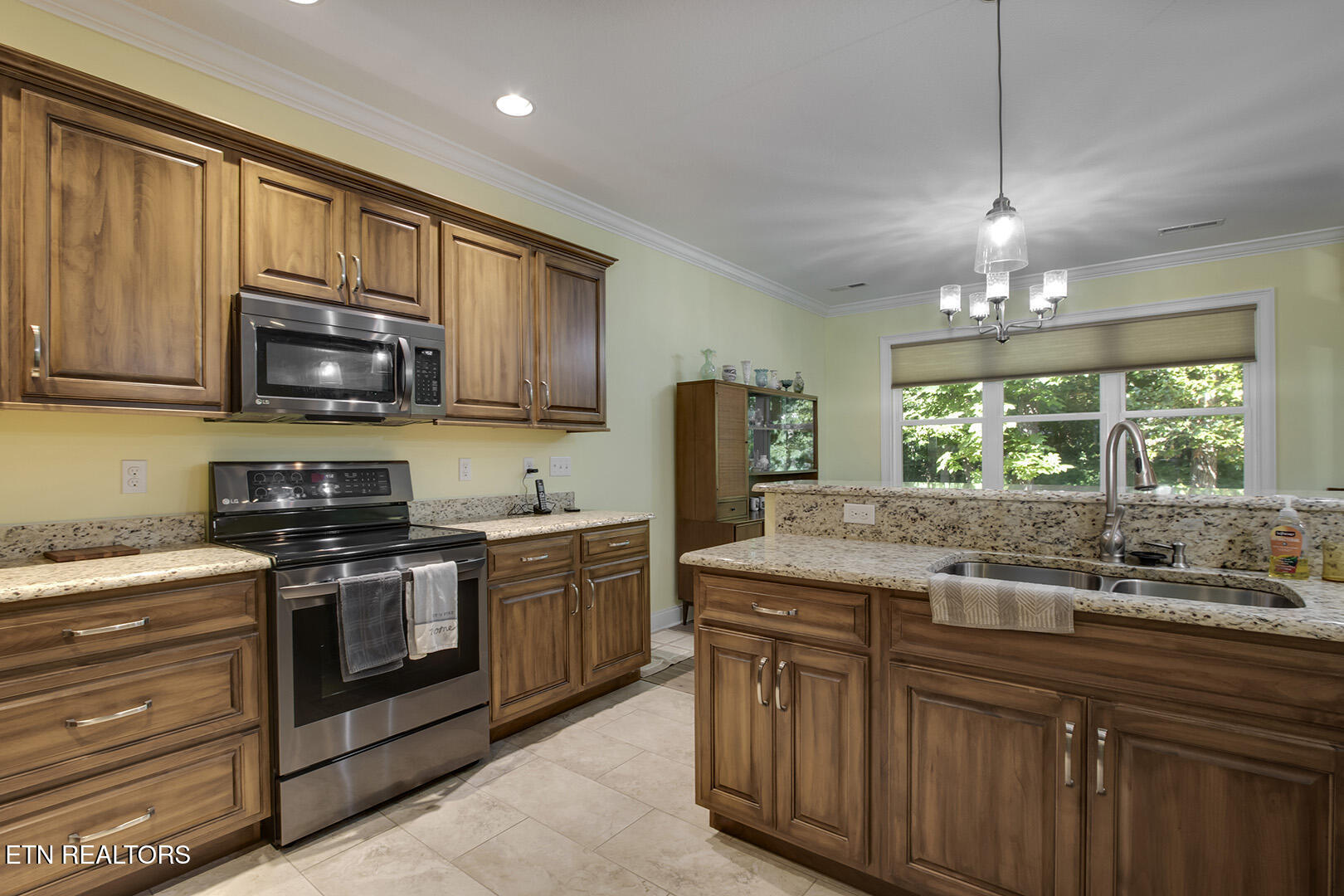 401 Tanasi Way Loudon TN 37774
