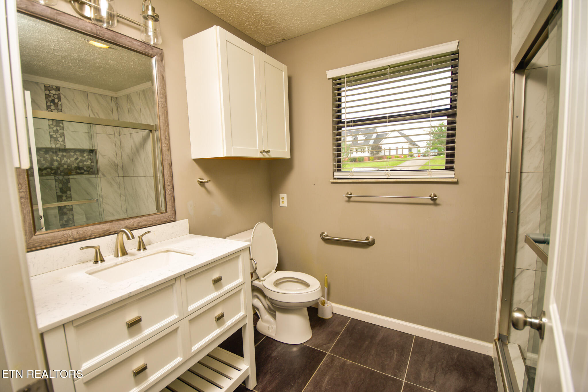 3288 River Pointe Circle Kodak TN 37764