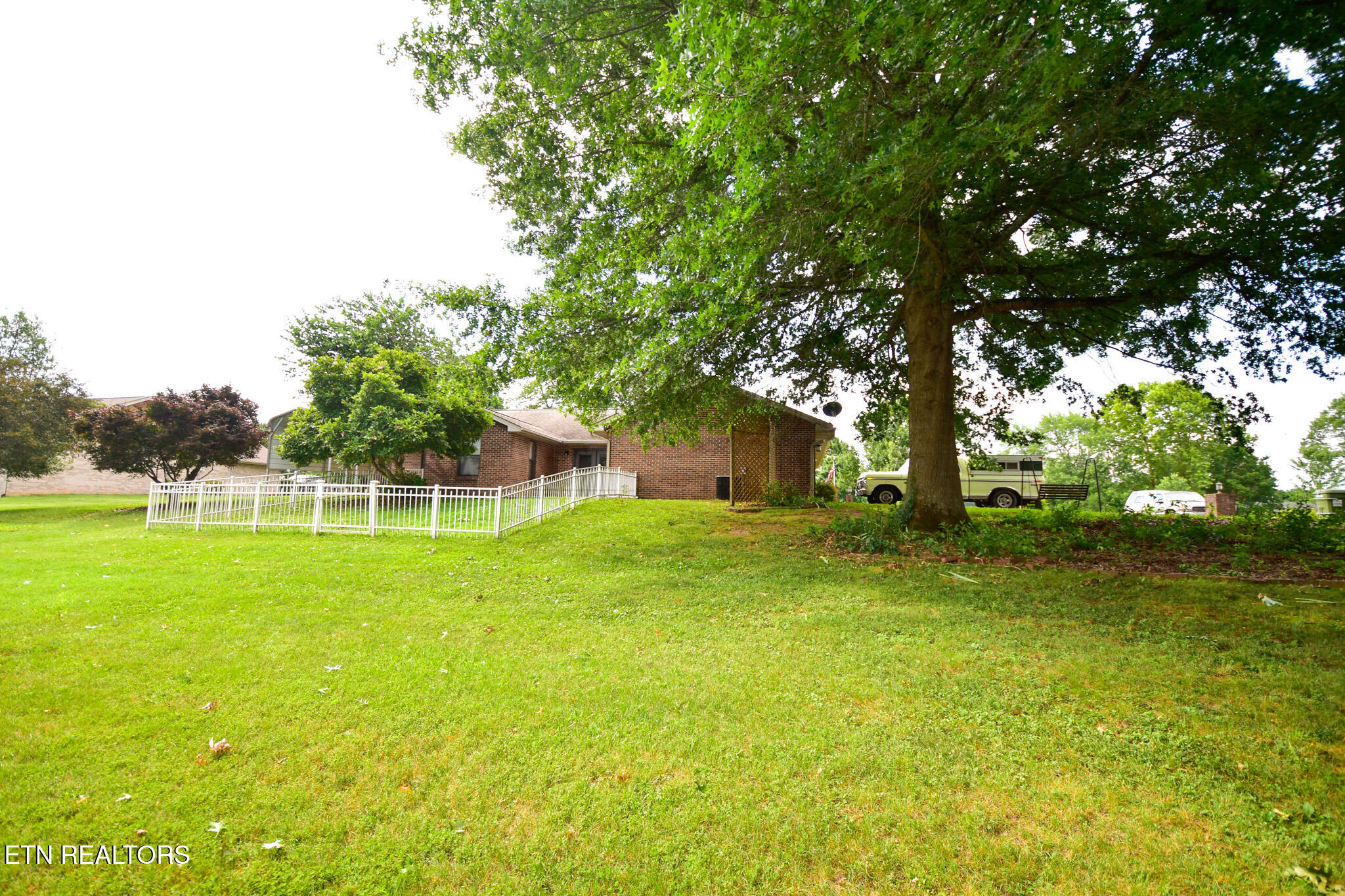 3288 River Pointe Circle Kodak TN 37764