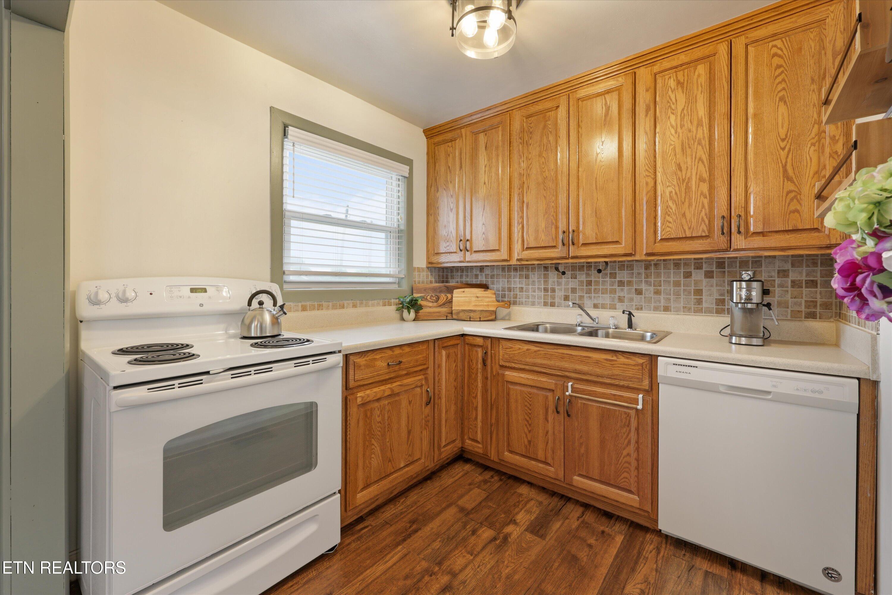 1103 Huffland Drive Loudon TN 37774