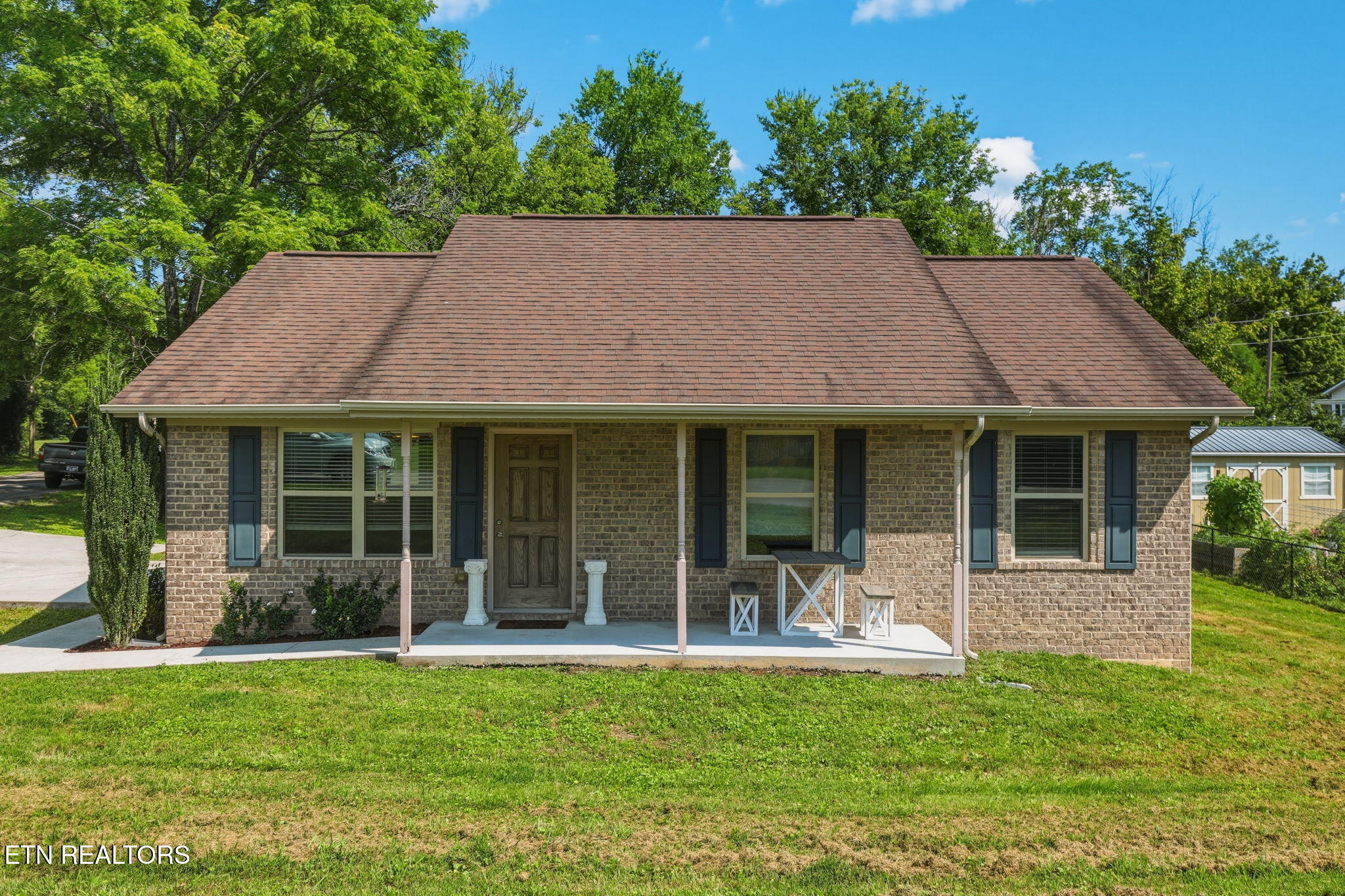 623 Hendrickson Street Clinton TN 37716