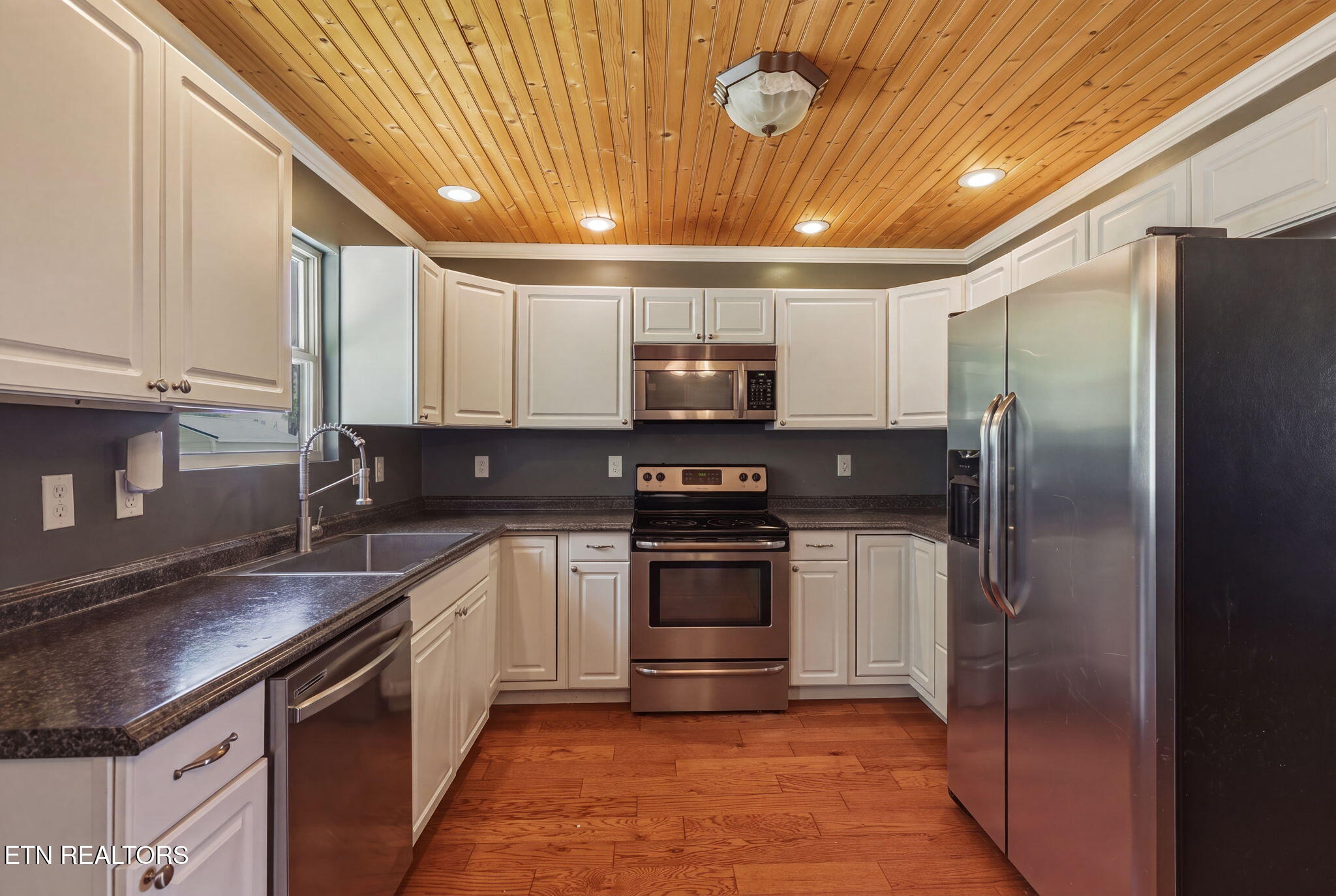 623 Hendrickson Street Clinton TN 37716