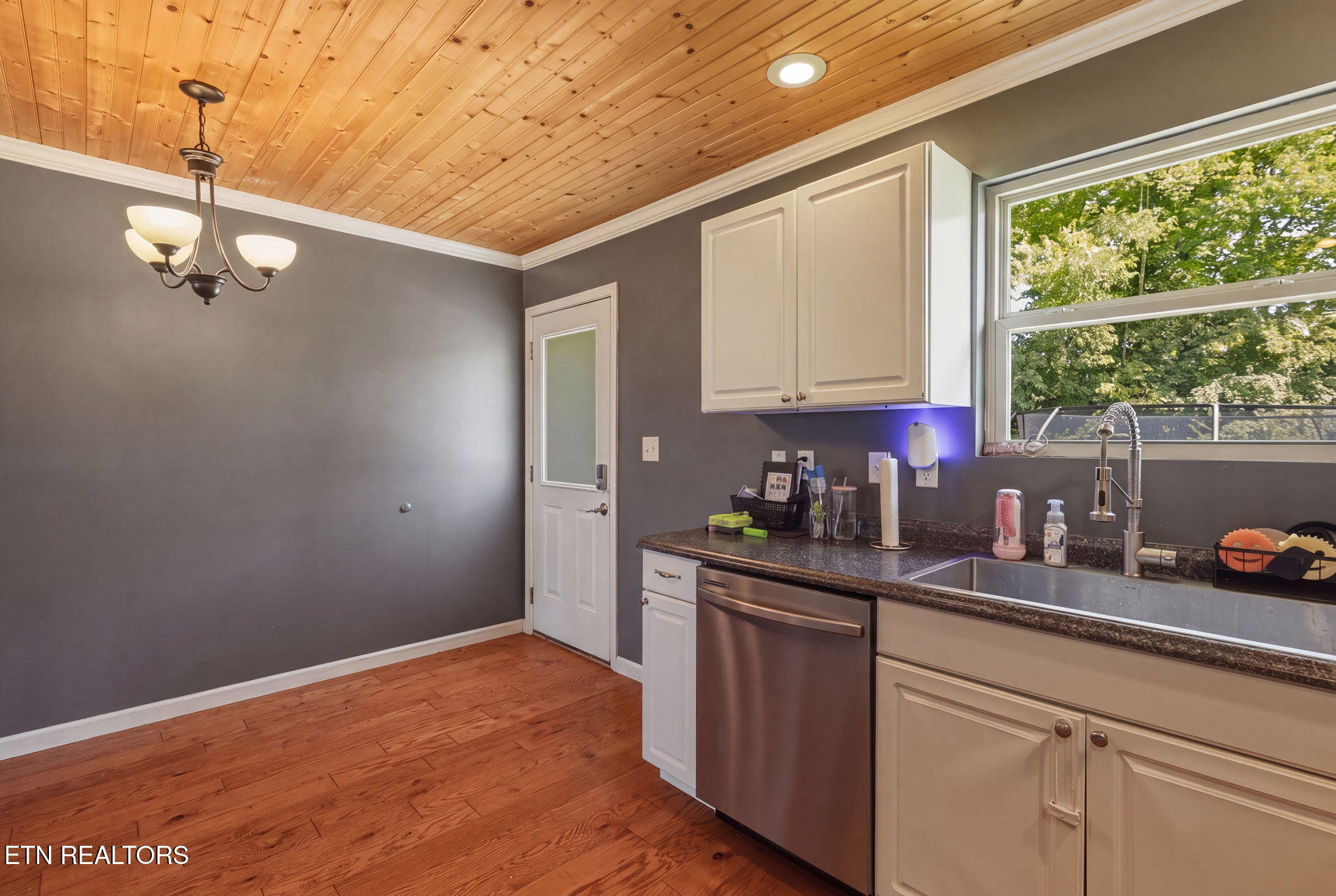 623 Hendrickson Street Clinton TN 37716