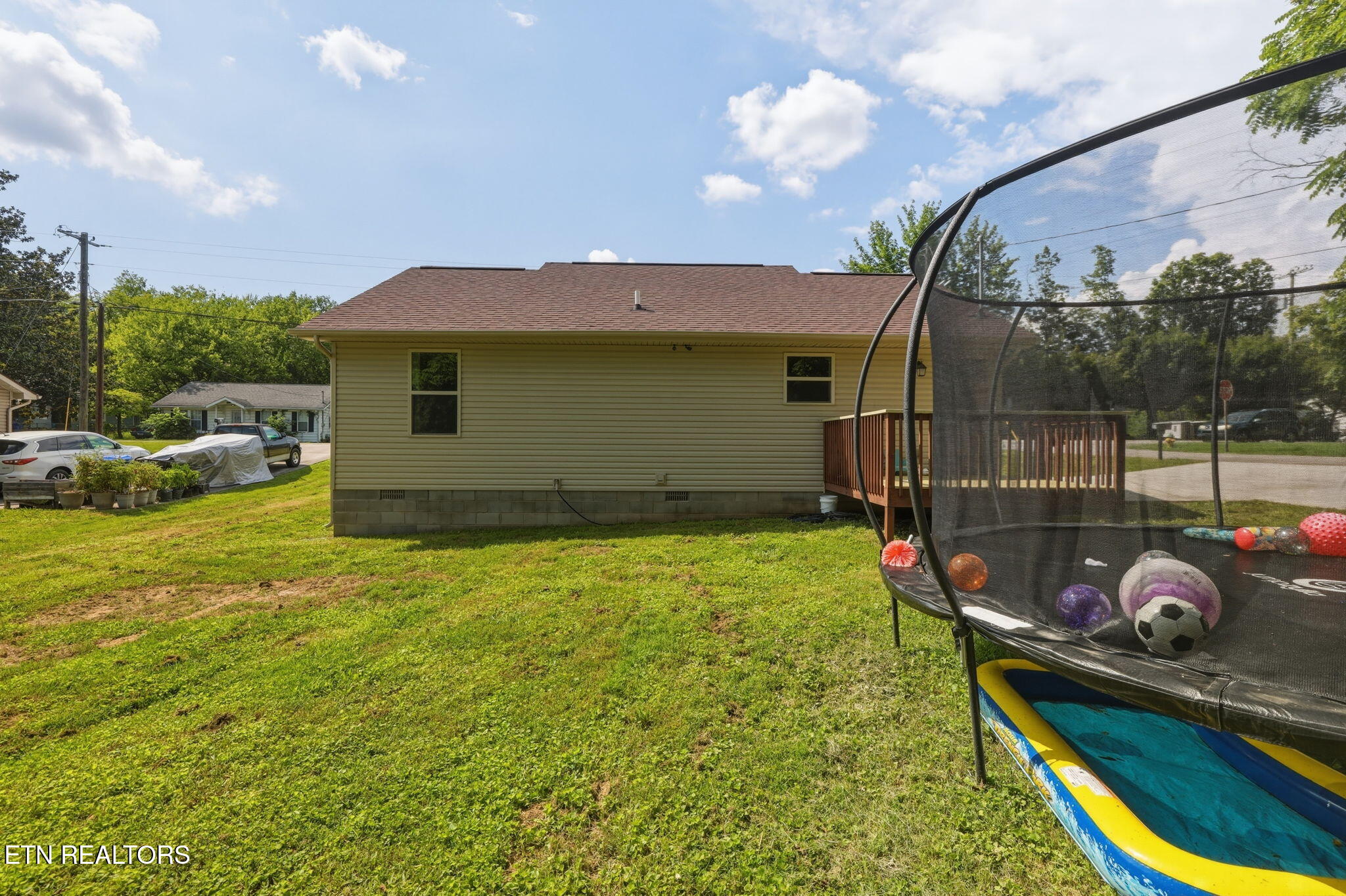 623 Hendrickson Street Clinton TN 37716