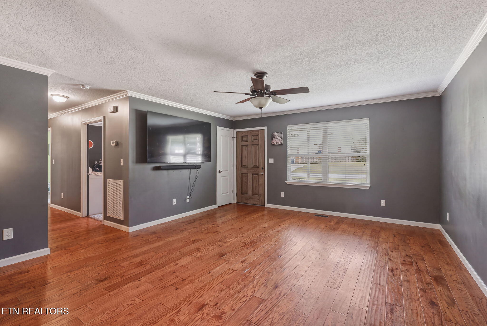623 Hendrickson Street Clinton TN 37716